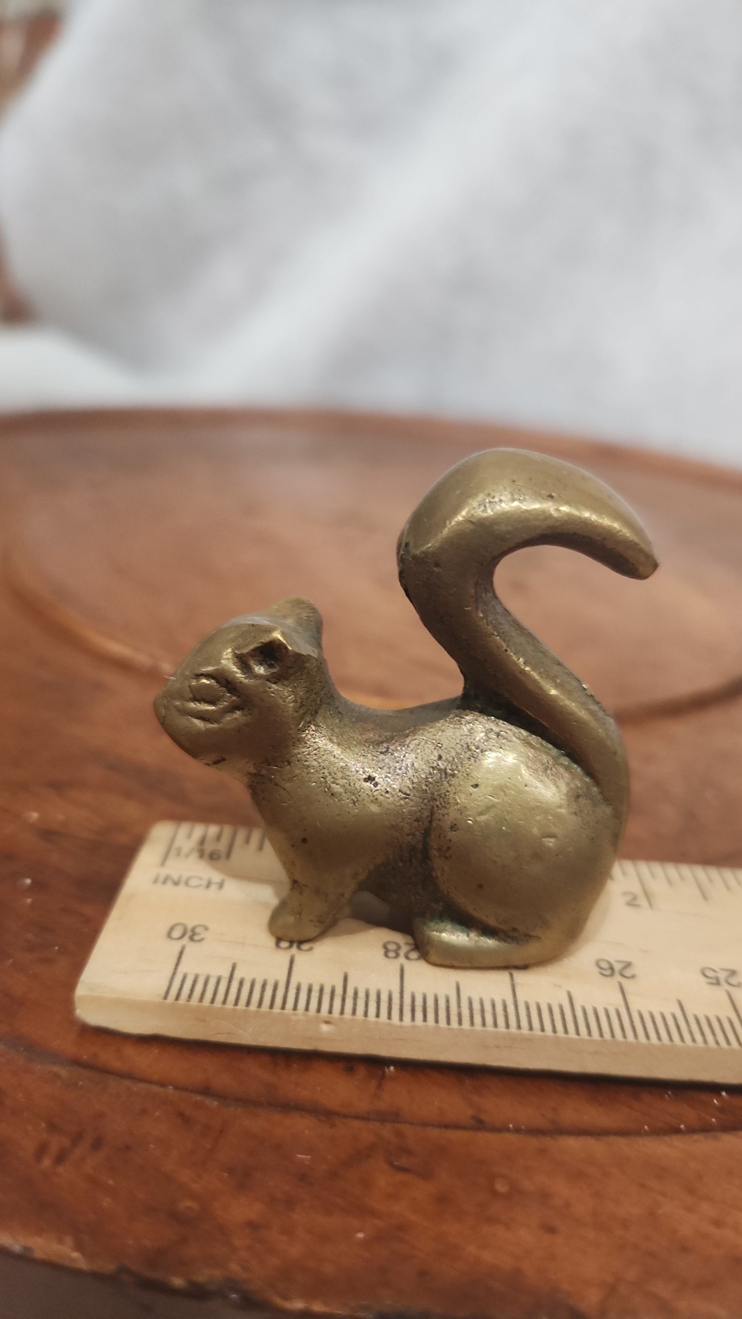Miniature brass squirrel br90