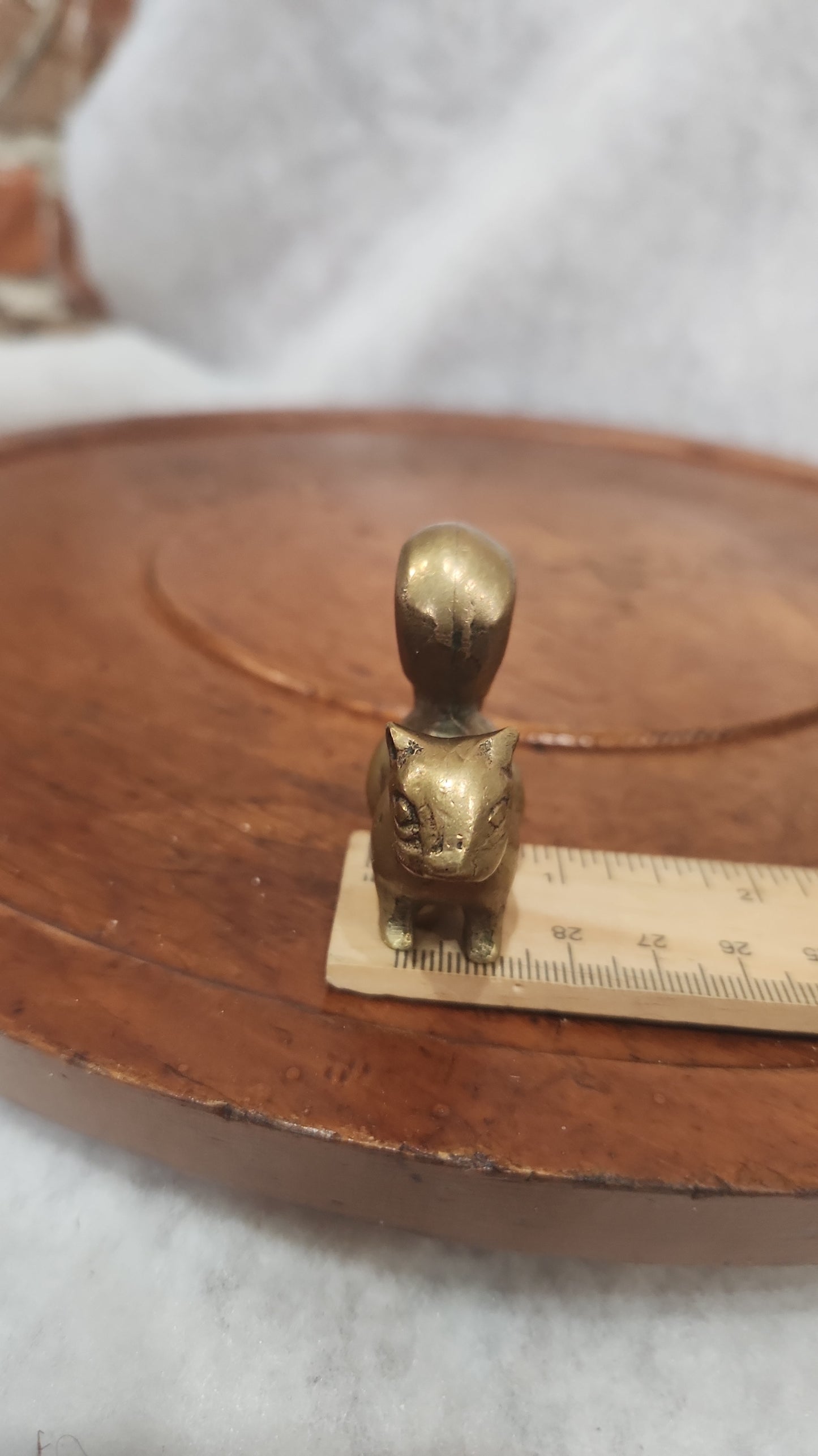 Miniature brass squirrel br90