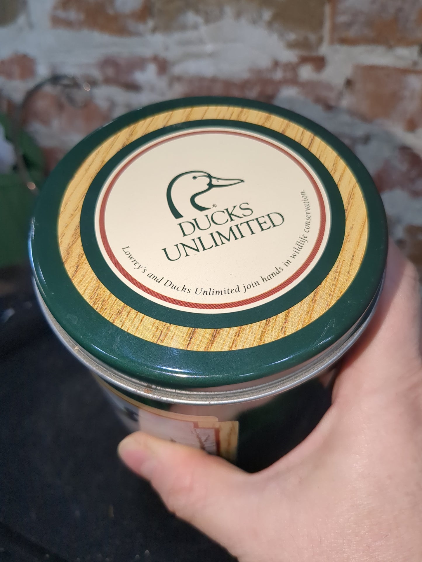 Vintage Collectible Lowrey's Ducks Unlimited Spooked Tin Container Exclusive First Edition 1990 tin889