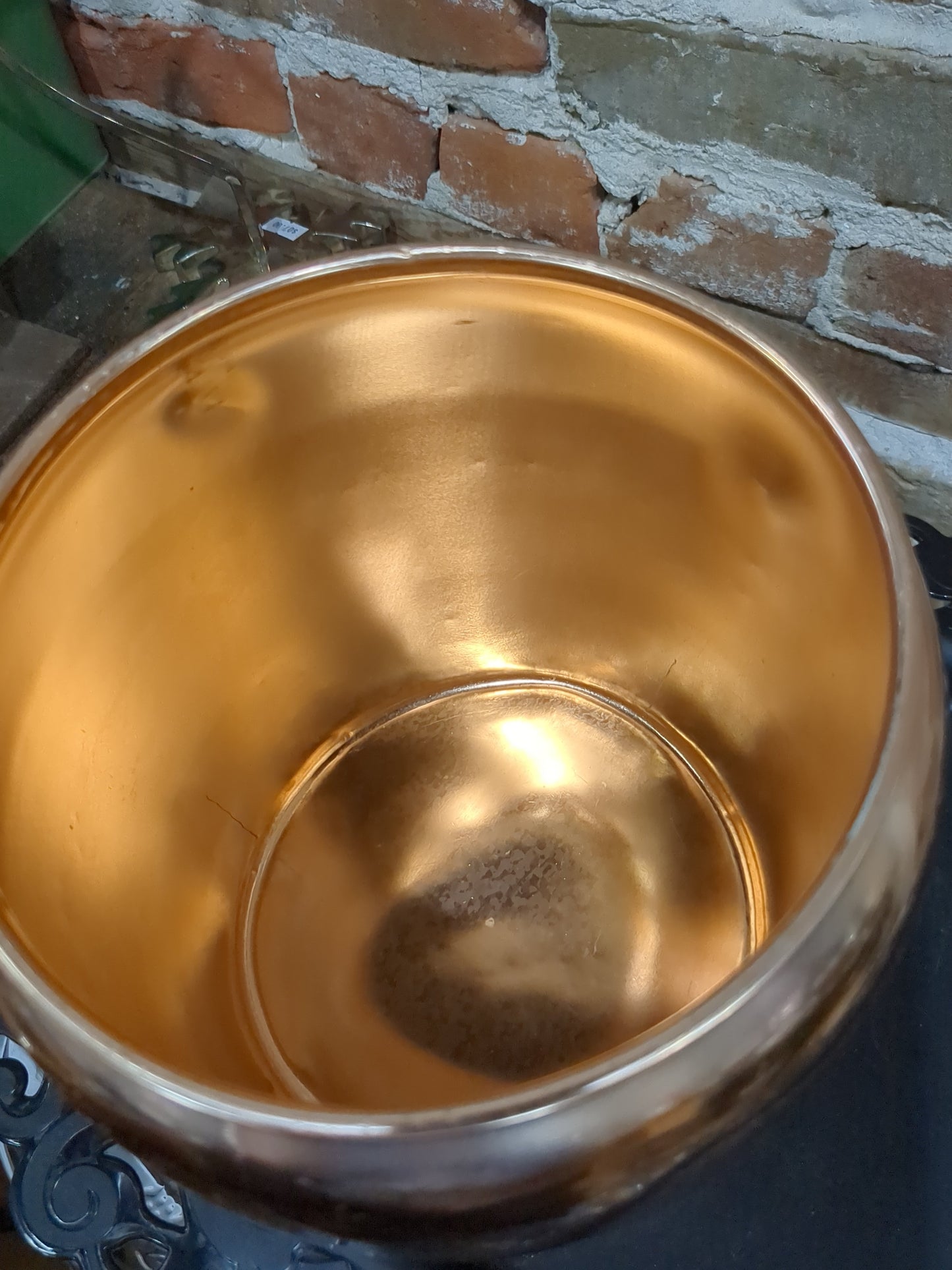 Vintage Kromex pink rose gold aluminum cookie 10 with black lid al6691