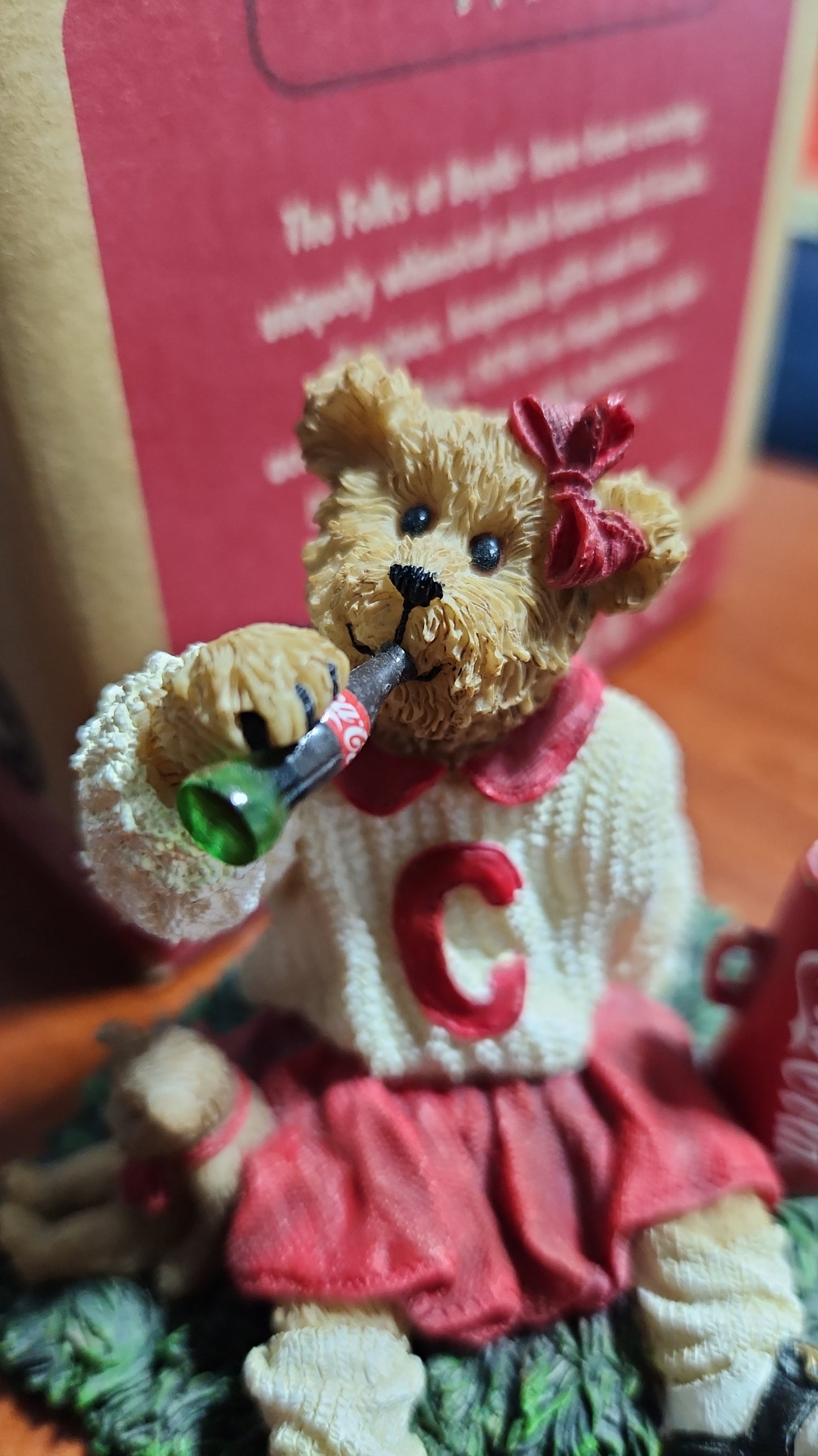 Coca-Cola Coke Boyds Bear cheerleader Dinah Gimmie A "C" Figurine 919938 Coke cc231a