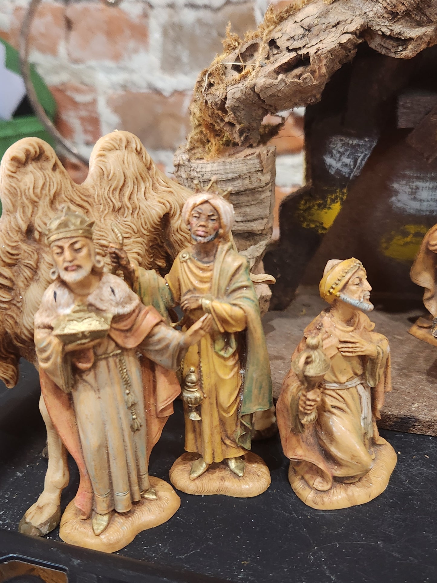 Vintage Fontanini Depose 1983 made in Italy Jesus Mary Joseph, 3 wise men, camel, goat, sheep, Angel stable
