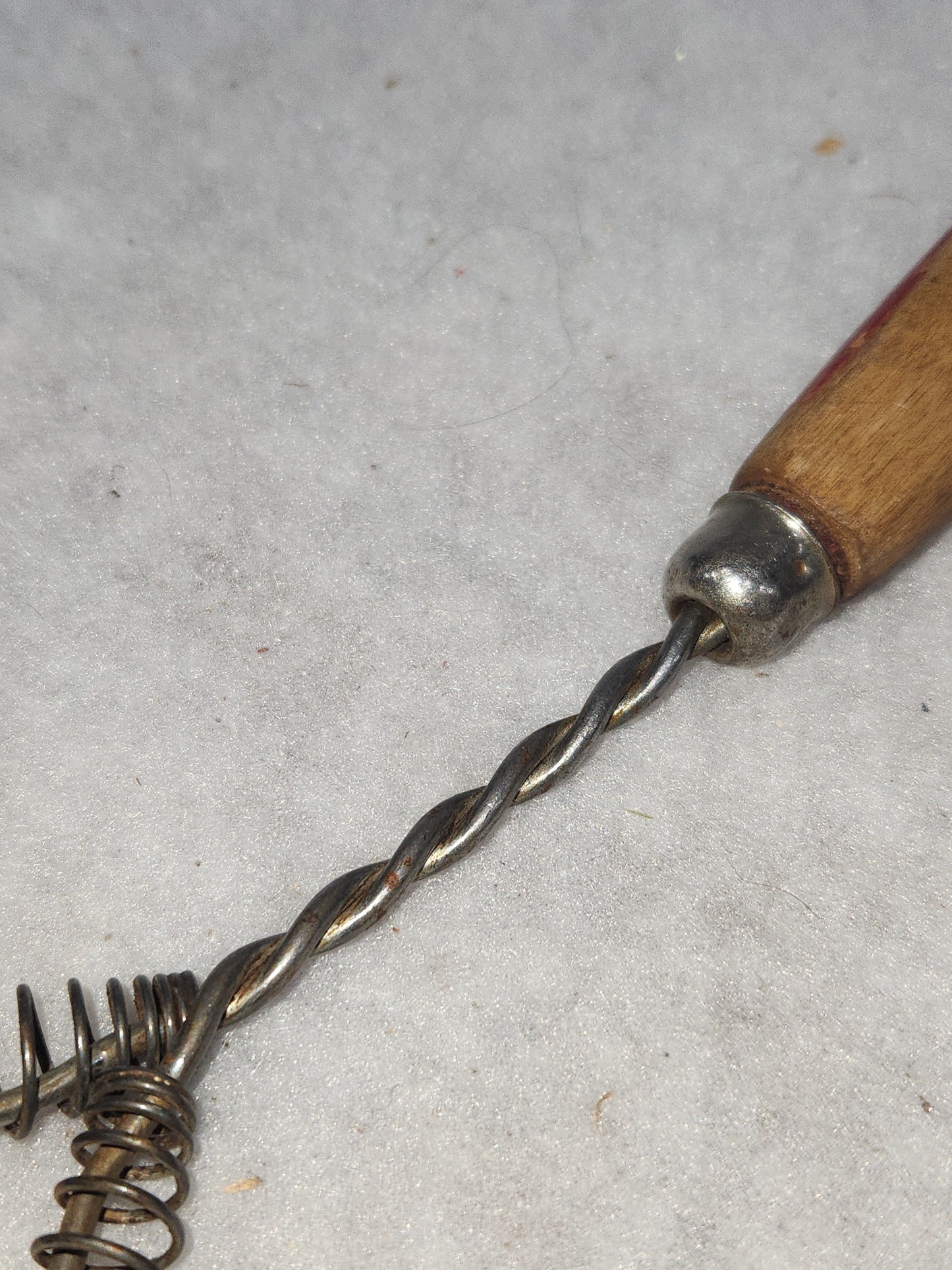 Vintage Kitchen Tool Utensil Twisted Coiled Whisk Stainless Steel worn red wooden handle ki88