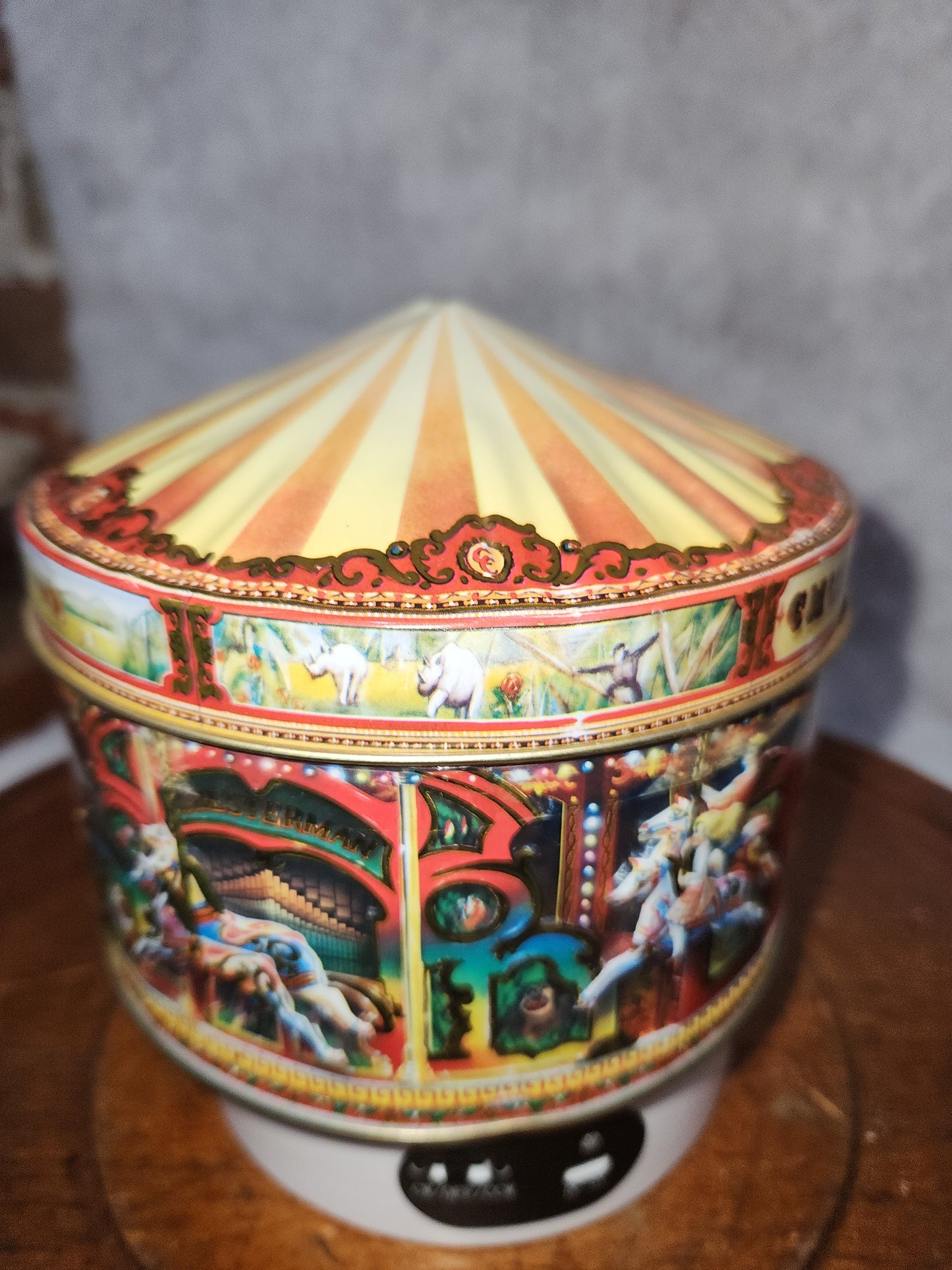 Vintage Churchill's of London Carousel Circus Animals Tin England tin445