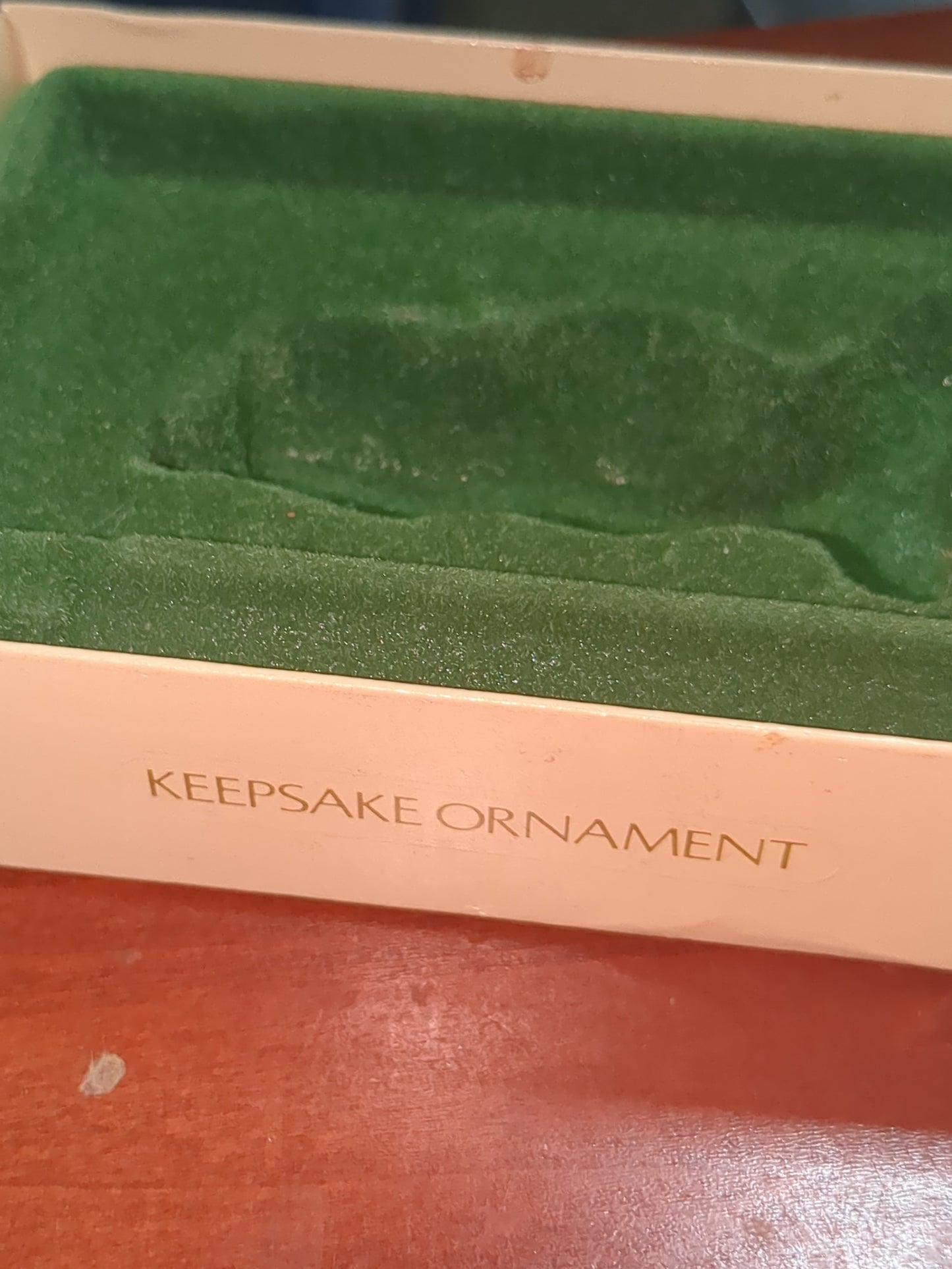 Vintage Hallmark Keepsake 1981 Topsy Turvey Surprises Opossum Christmas ornament ho789