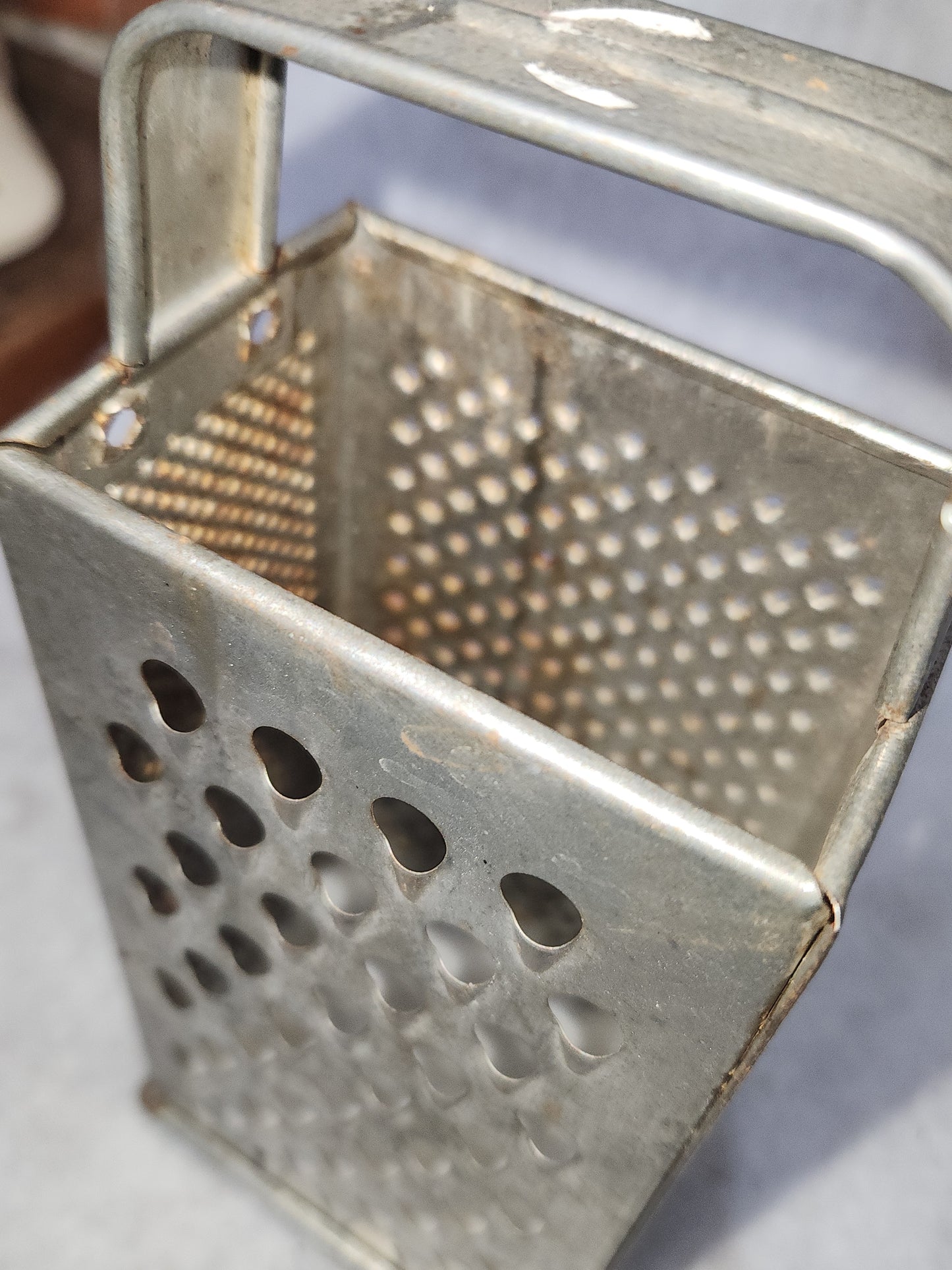 VINTAGE Bromwell Metal Box Grater Cutter Shredder Slicer has 4 sides patina Michigan City sh32
