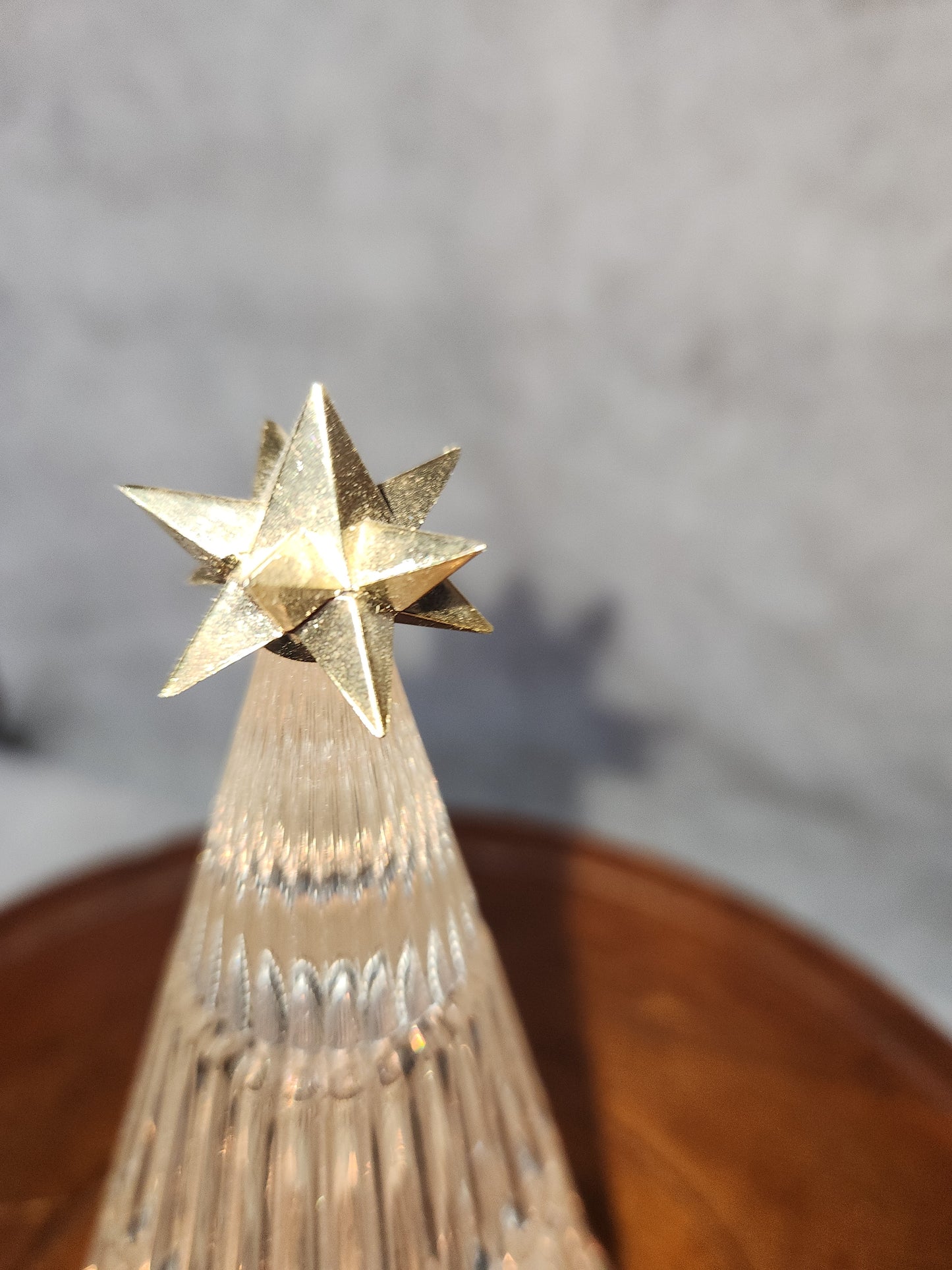 Vintage 8 1/2" Avon Crystal Holiday Tree Battery Powered av588