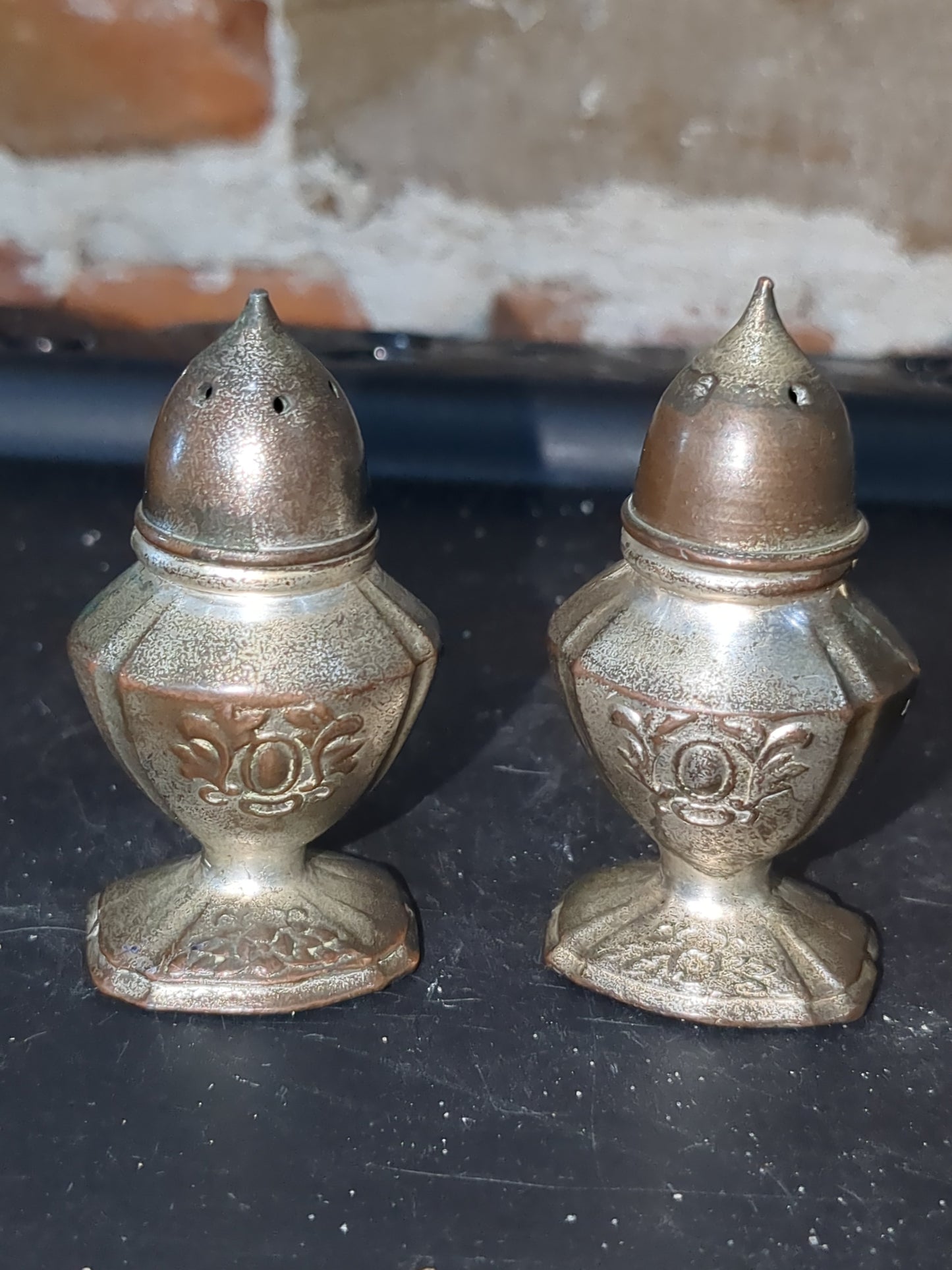 Vintage Antique Metal Salt & Pepper Shakers Made In Occupied Japan sp76