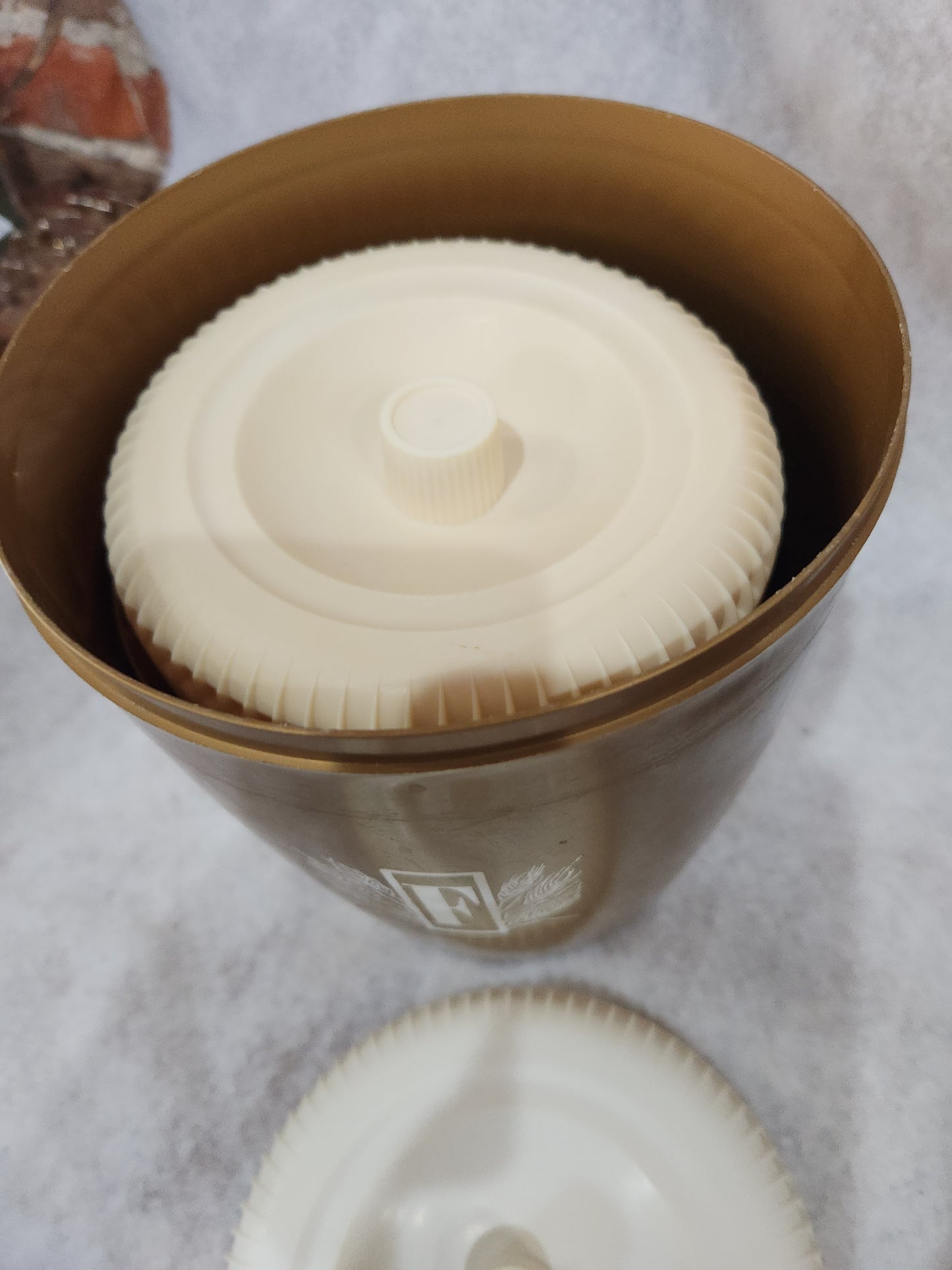 Vintage Kitsch Kitchen Canister Set Flour Coffee Tea ca78