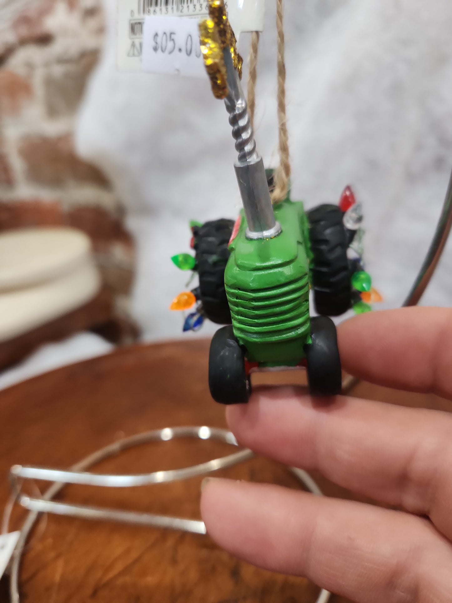 3.25" Green RESIN TRACTOR ORNAMENT ot1