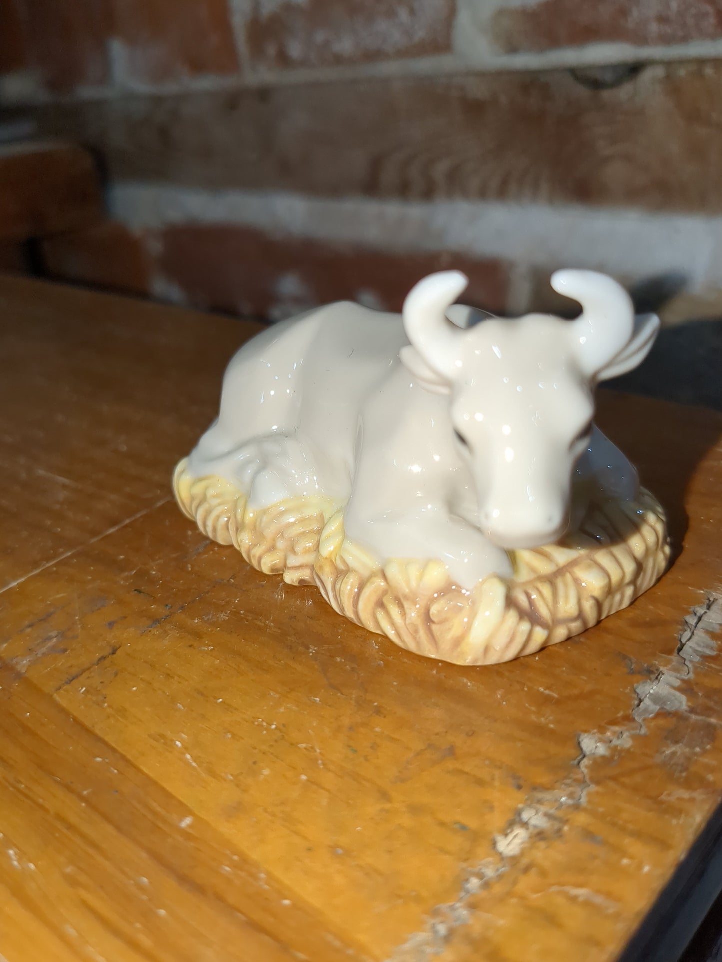 Vintage replacement piece for Hallmark ceramic 11 piece nativity set. Cow