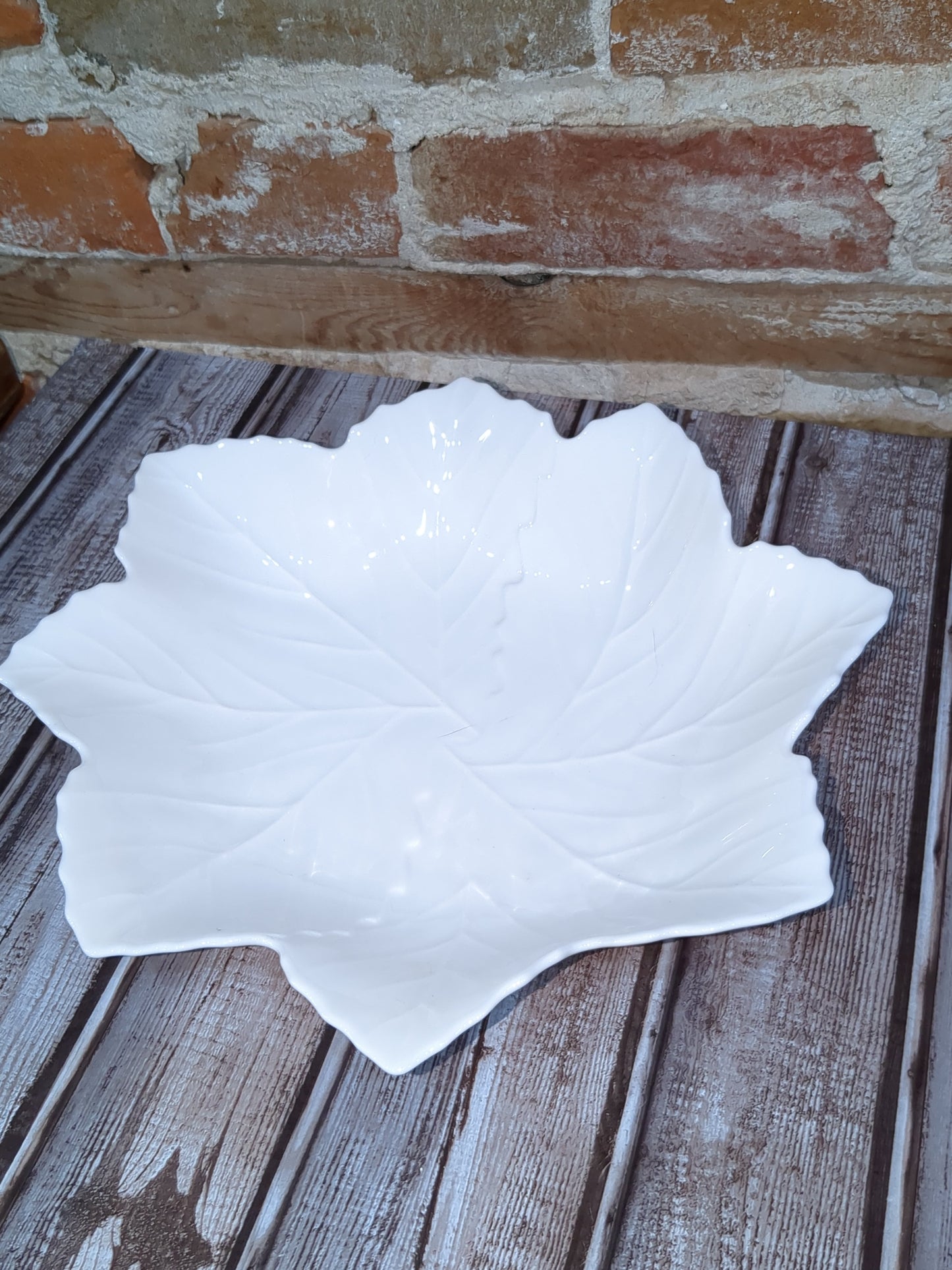 Fitz and Floyd White Leaf Bowl Bone China