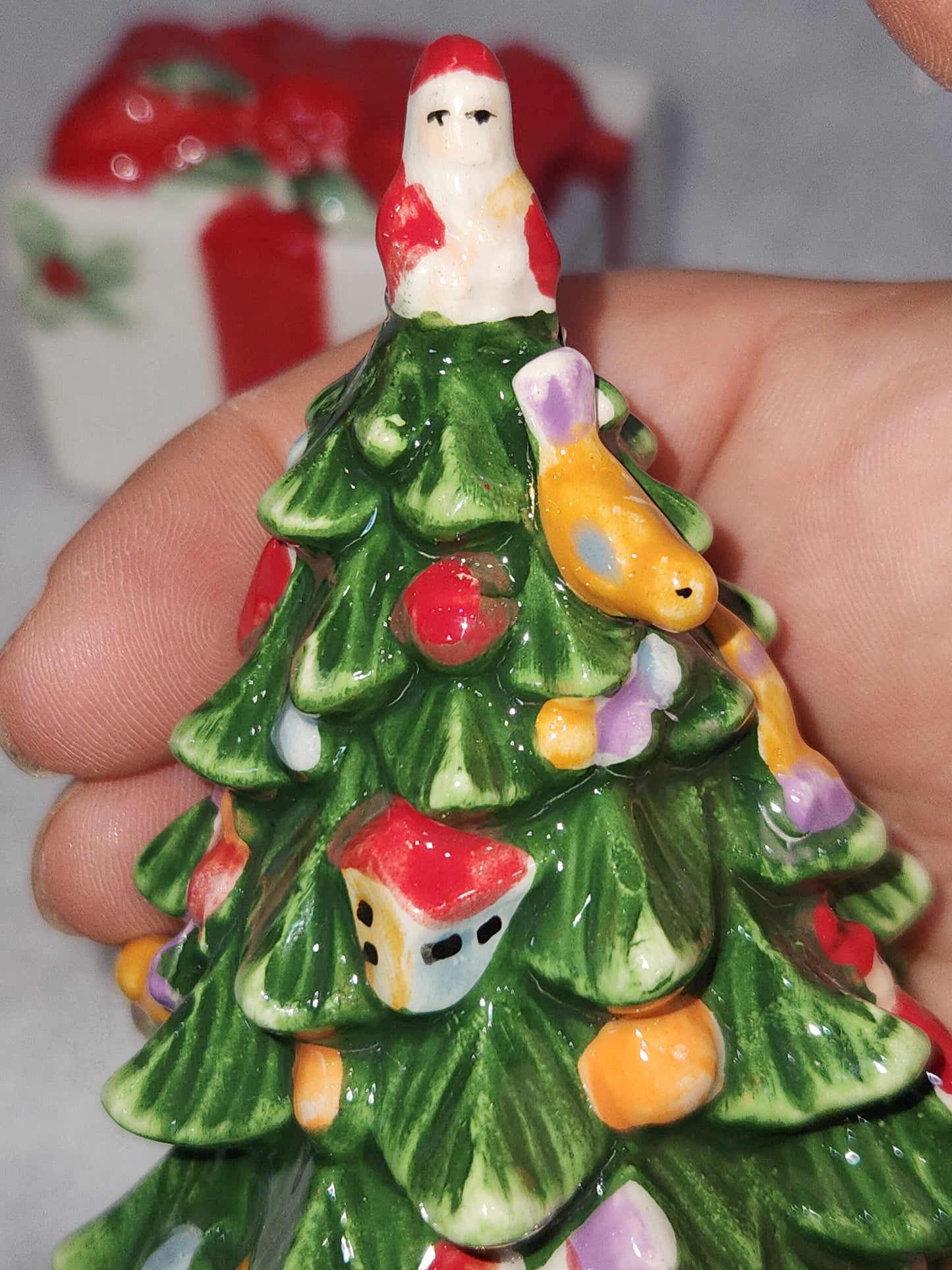 Tree & Christmas Gift Box Spode Salt & Pepper Shakers sps6