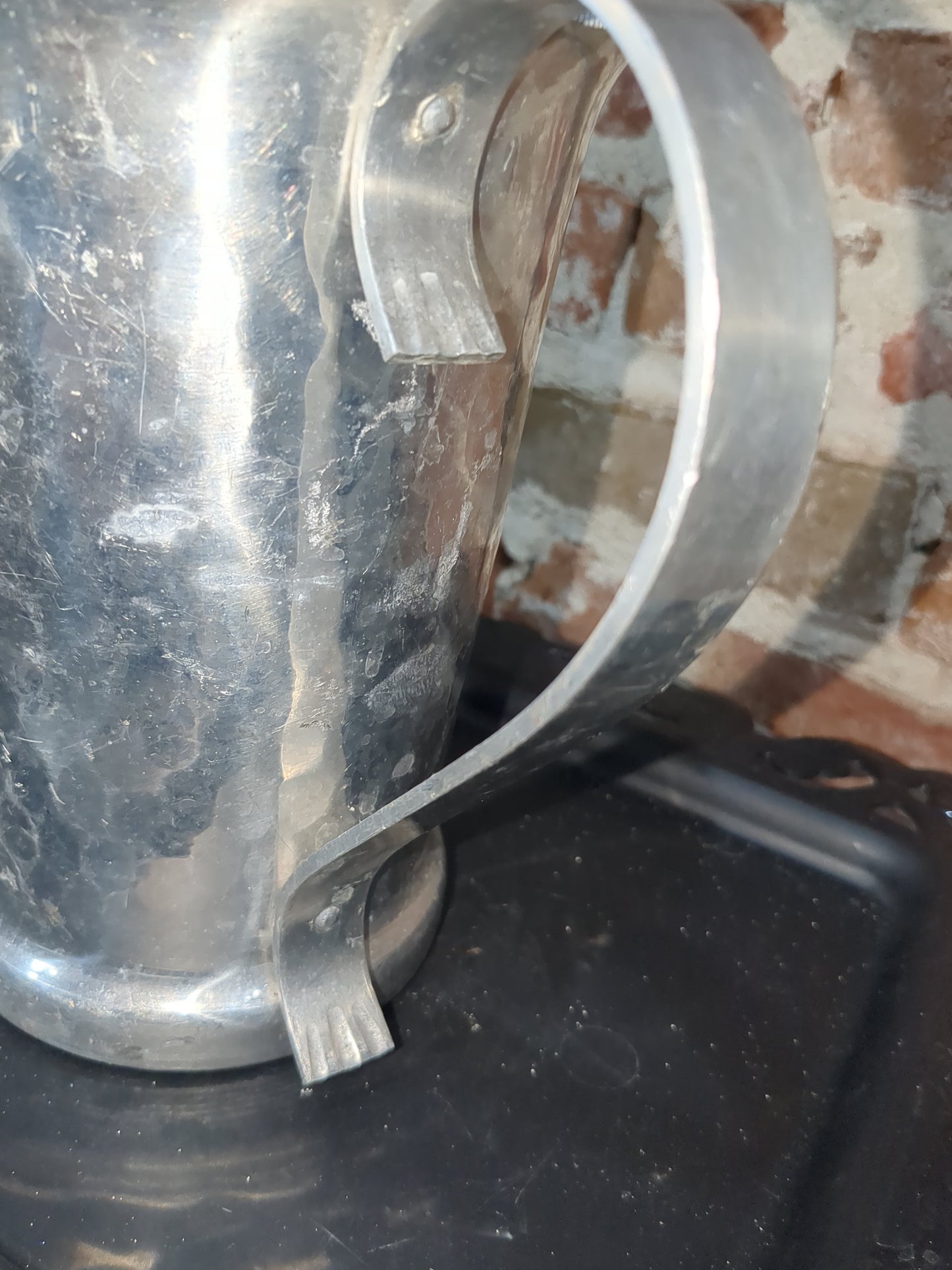 Vintage hammered aluminum pitcher alu115