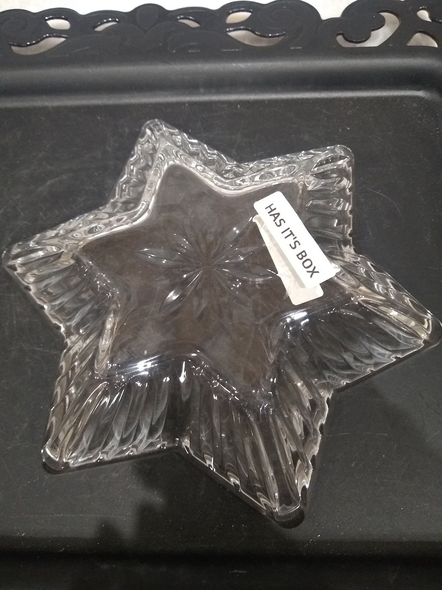 Mikasa Celebrations Holiday Star Collection Star Dish mik8