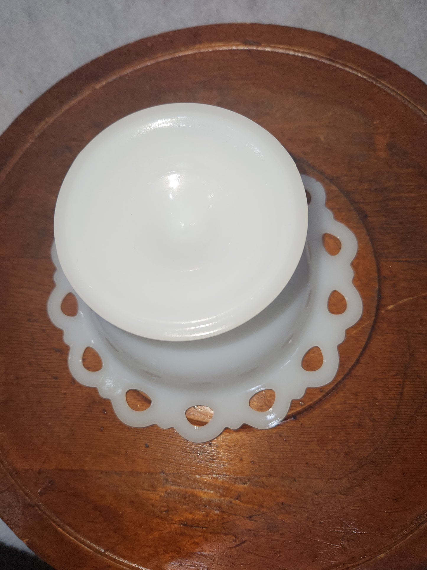 Assemblage Vintage Anchor Hocking Old Colony Lace Edge Milk Glass Pedestal Compote Candy asm8