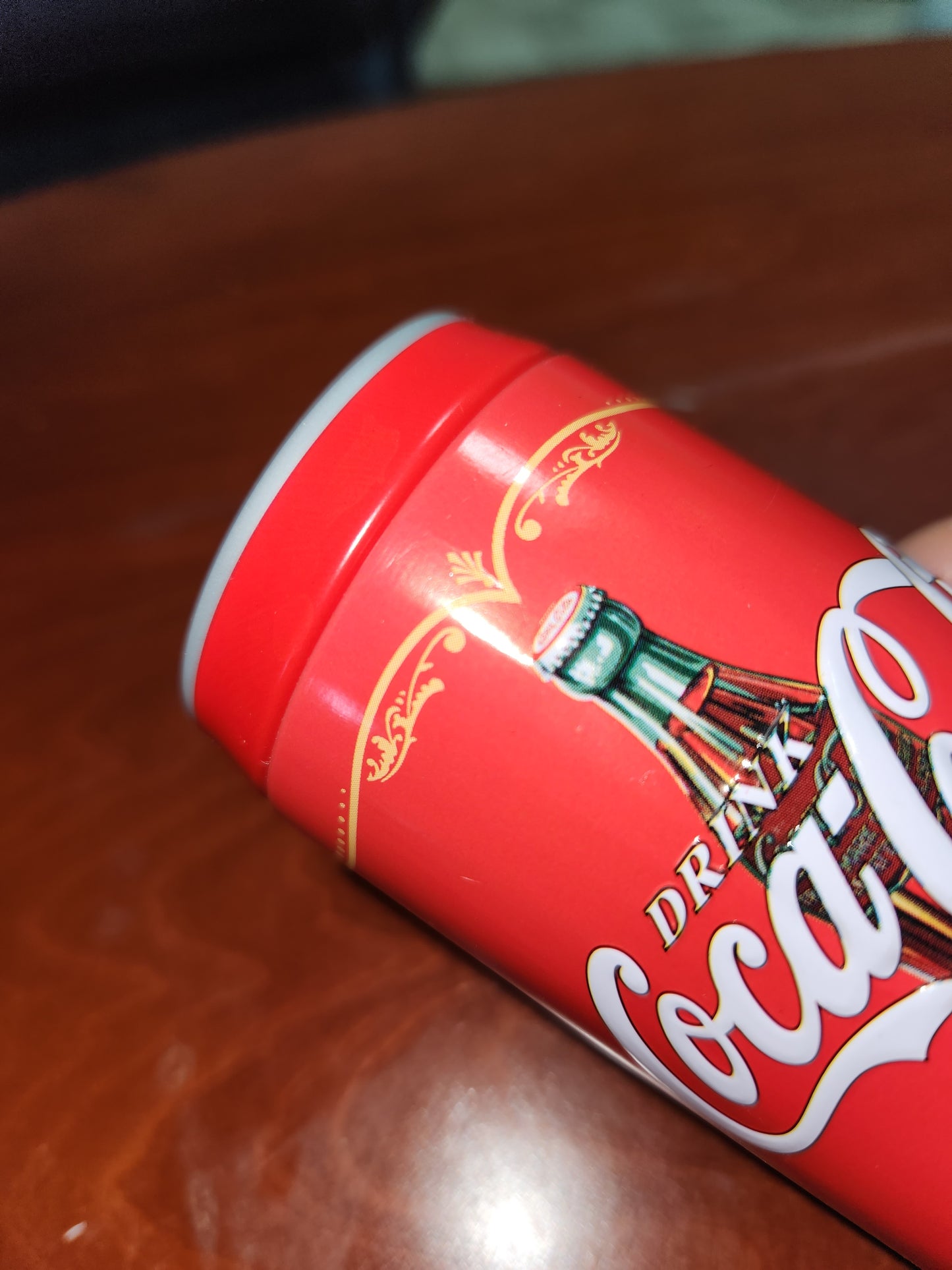 Coca-Cola Coke Collector Metal Can Salt and Pepper Shakers with Caddy Without Box cc109