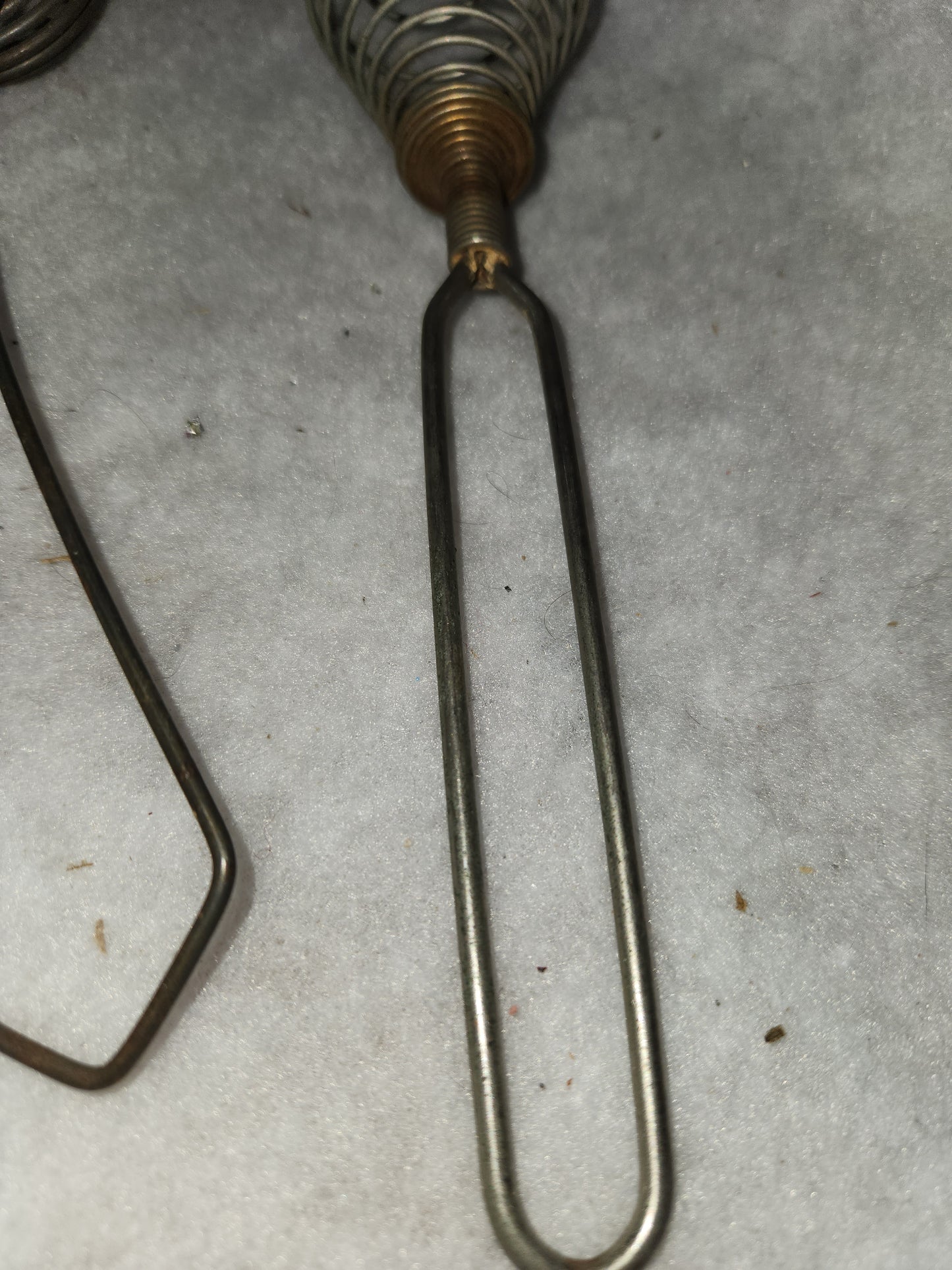 Vintage 2 piece kitchen  metal wire coil beehive egg separator & wire coil whisk kit77