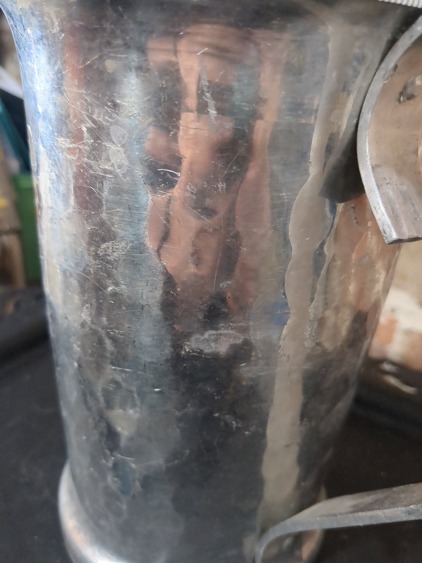 Vintage hammered aluminum pitcher alu115