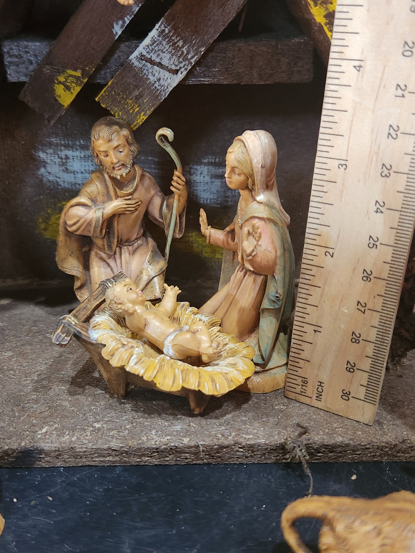 Vintage Fontanini Depose 1983 made in Italy Jesus Mary Joseph, 3 wise men, camel, goat, sheep, Angel stable