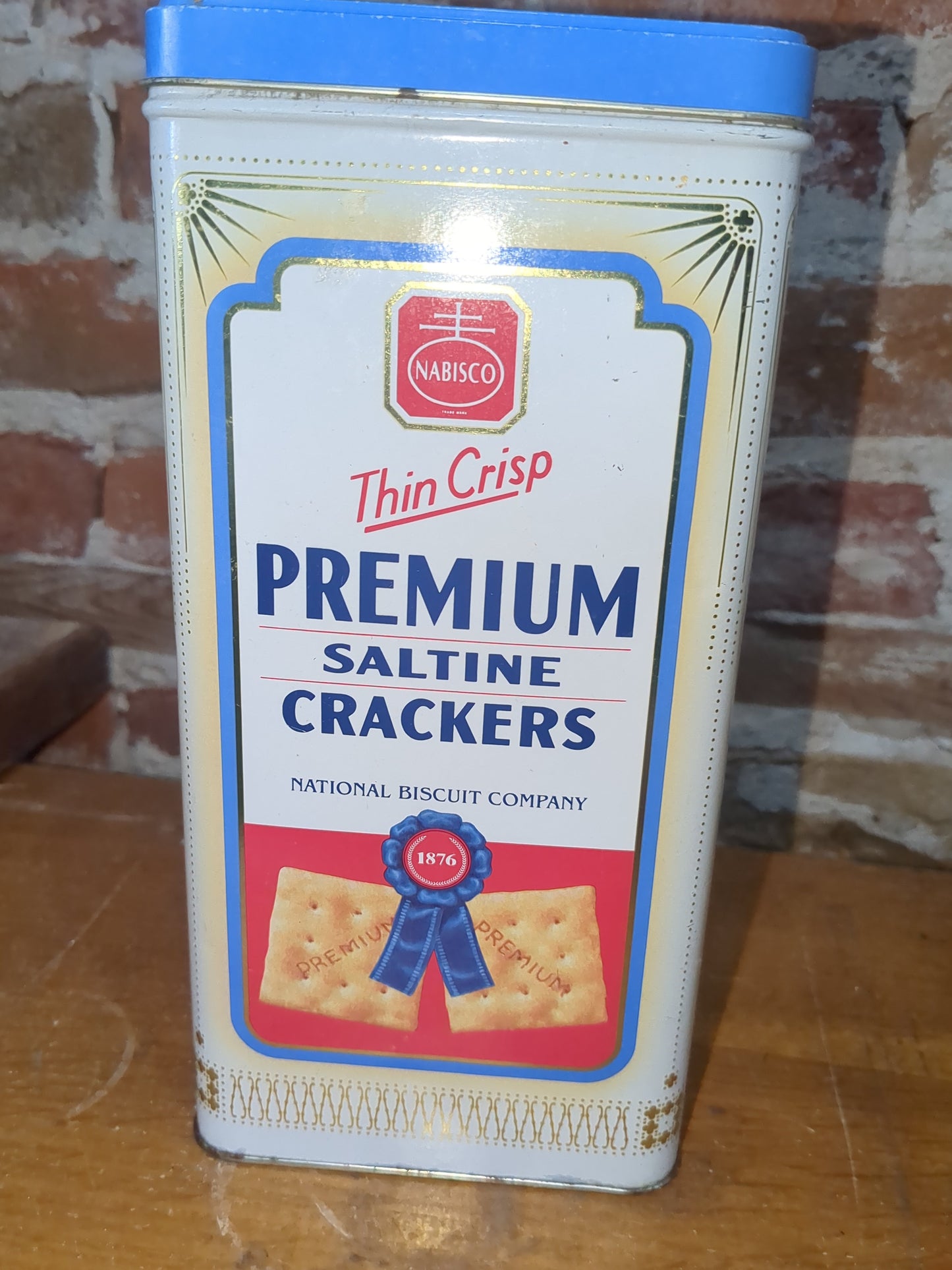 1993 Nabisco saltine cracker tin