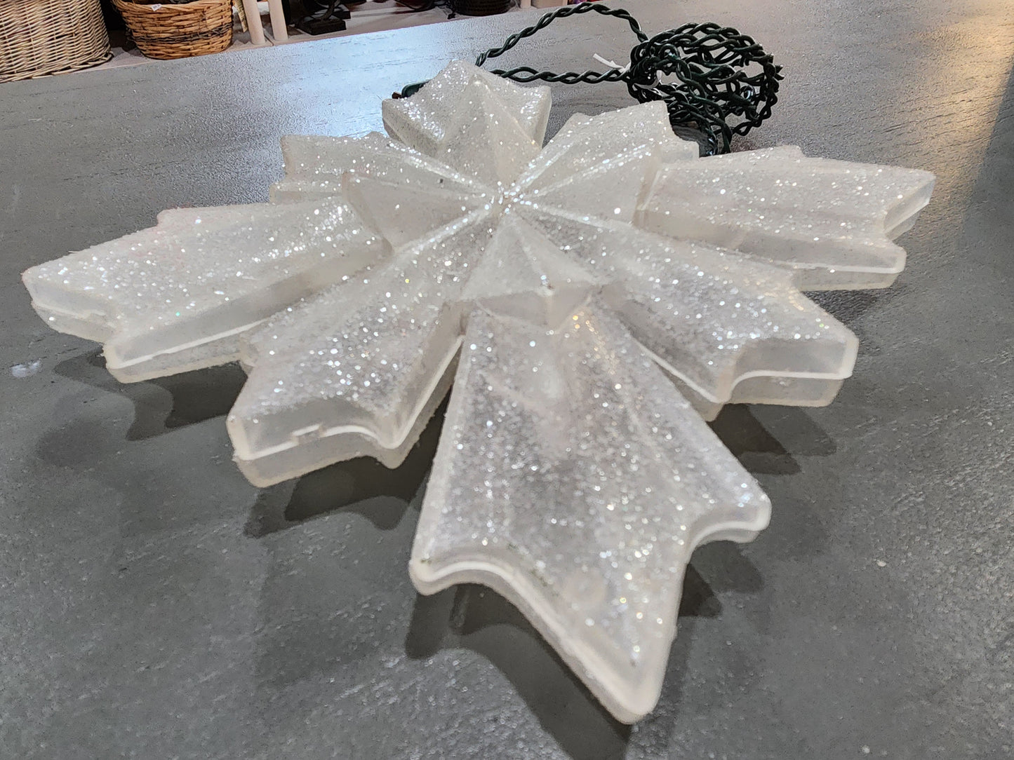 Vintage 12 Lights Tree Topper warm lights Plastic star Home Decor Indoor or Outdoor tt46