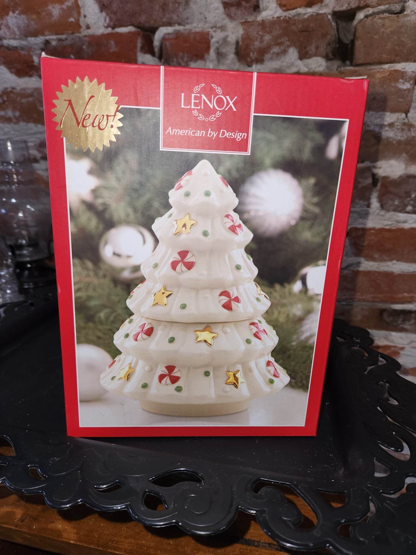 New in Box Lenox Holiday Tree Treat Jar Peppermint And Stars 7" len58