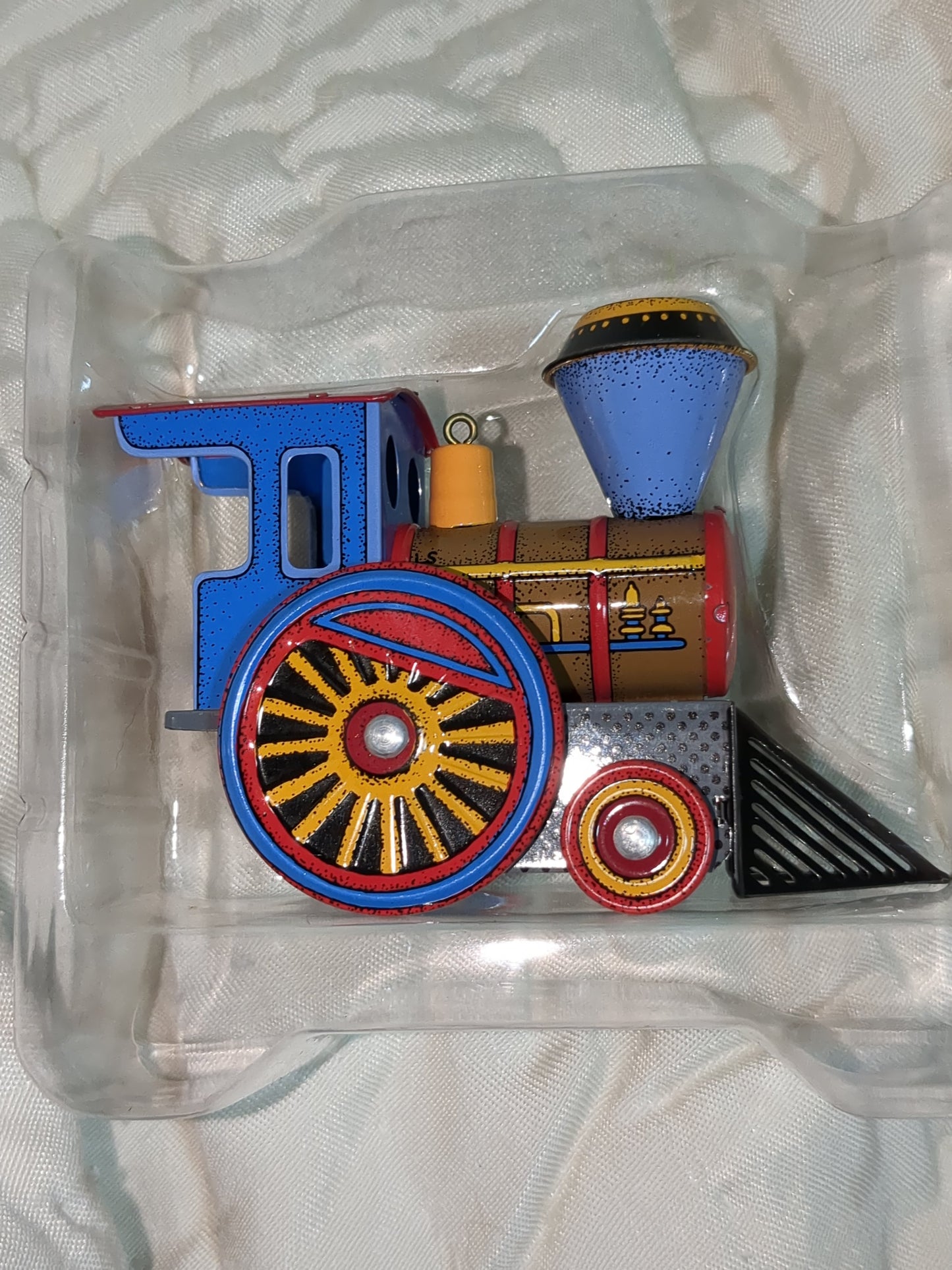 Vintage Hallmark tin locomotive series train #7 HH296