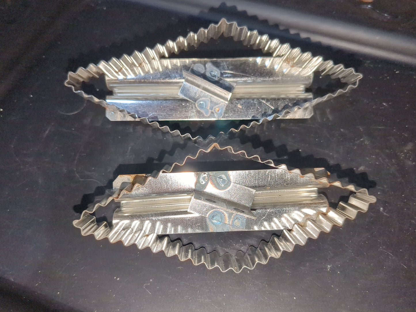 Vintage aluminum wrap biscuit cutter kinda diamond shape cc100