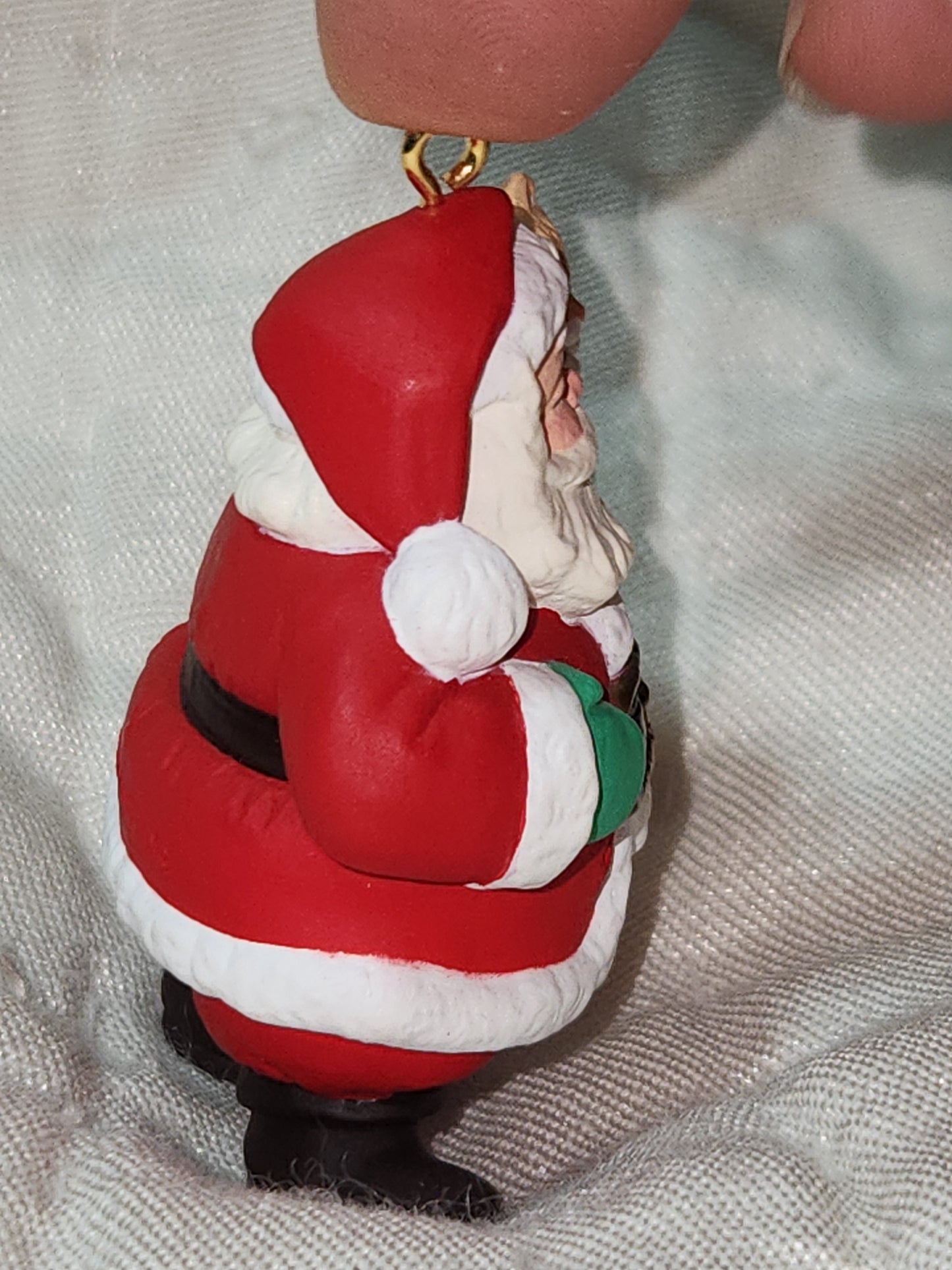 Vintage Hallmark Keepsake Ornament 1990 Kitty's Best Pal
