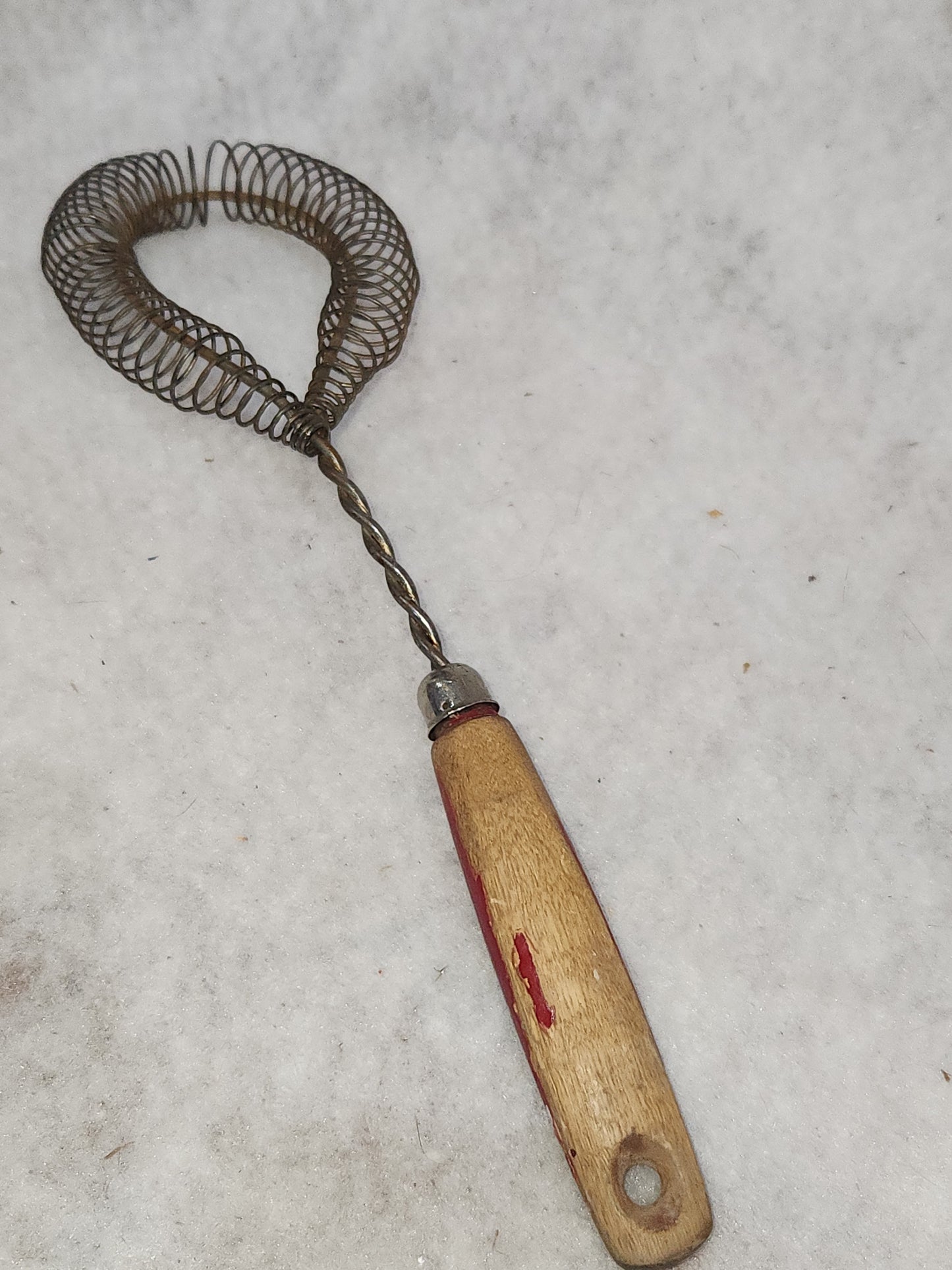 Vintage Kitchen Tool Utensil Twisted Coiled Whisk Stainless Steel worn red wooden handle ki88