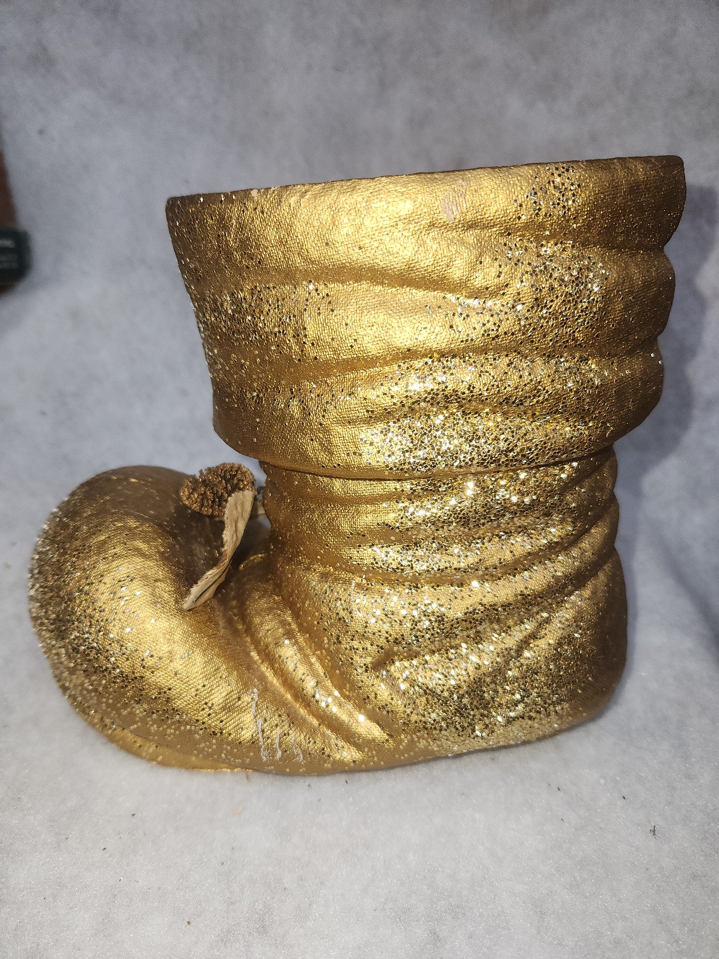 Vintage Gold Glittered paper mache Santa boot Velvet leaves pinecone chr609