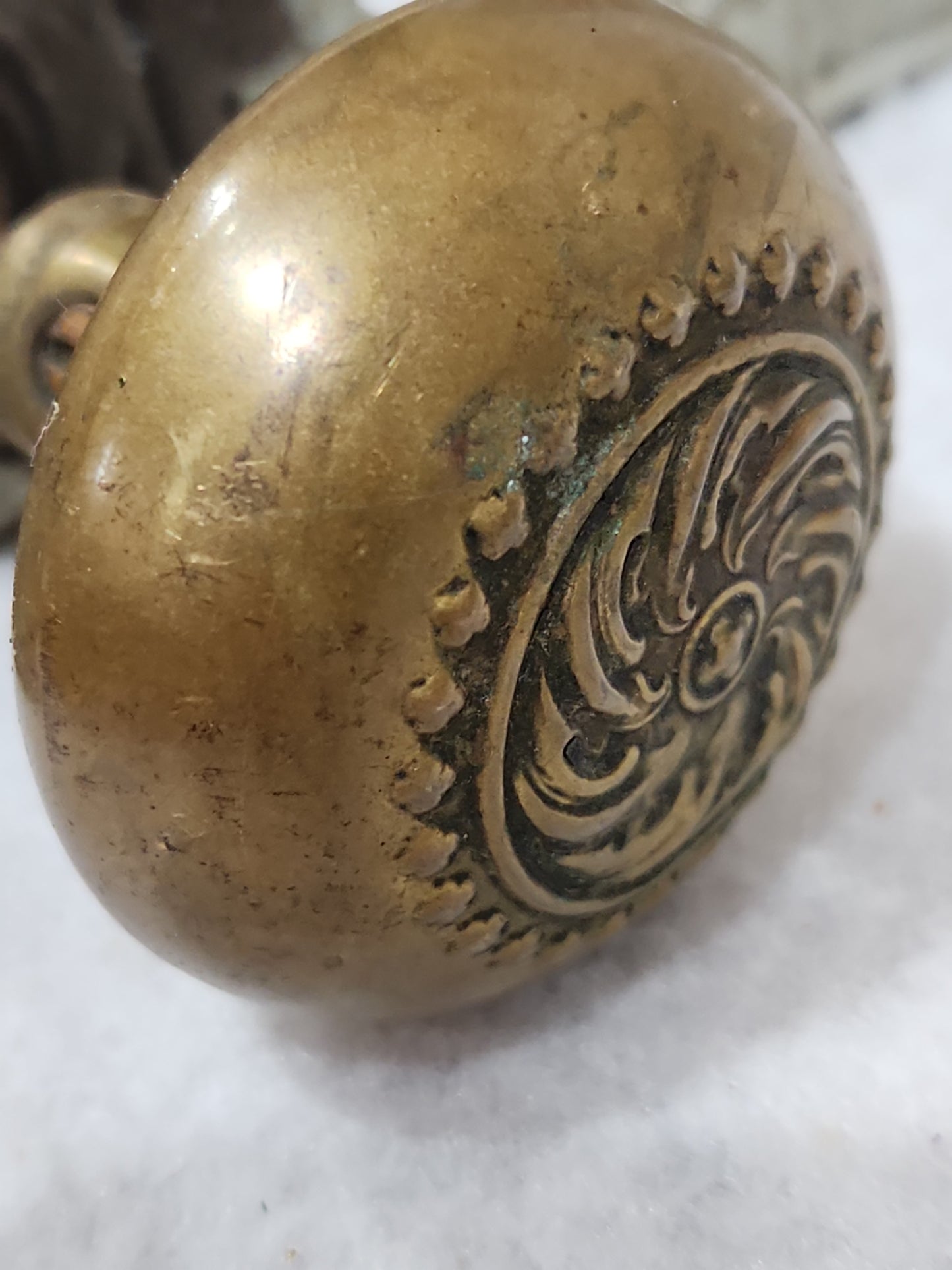 Antique Door Knob and Faceplate set kn1