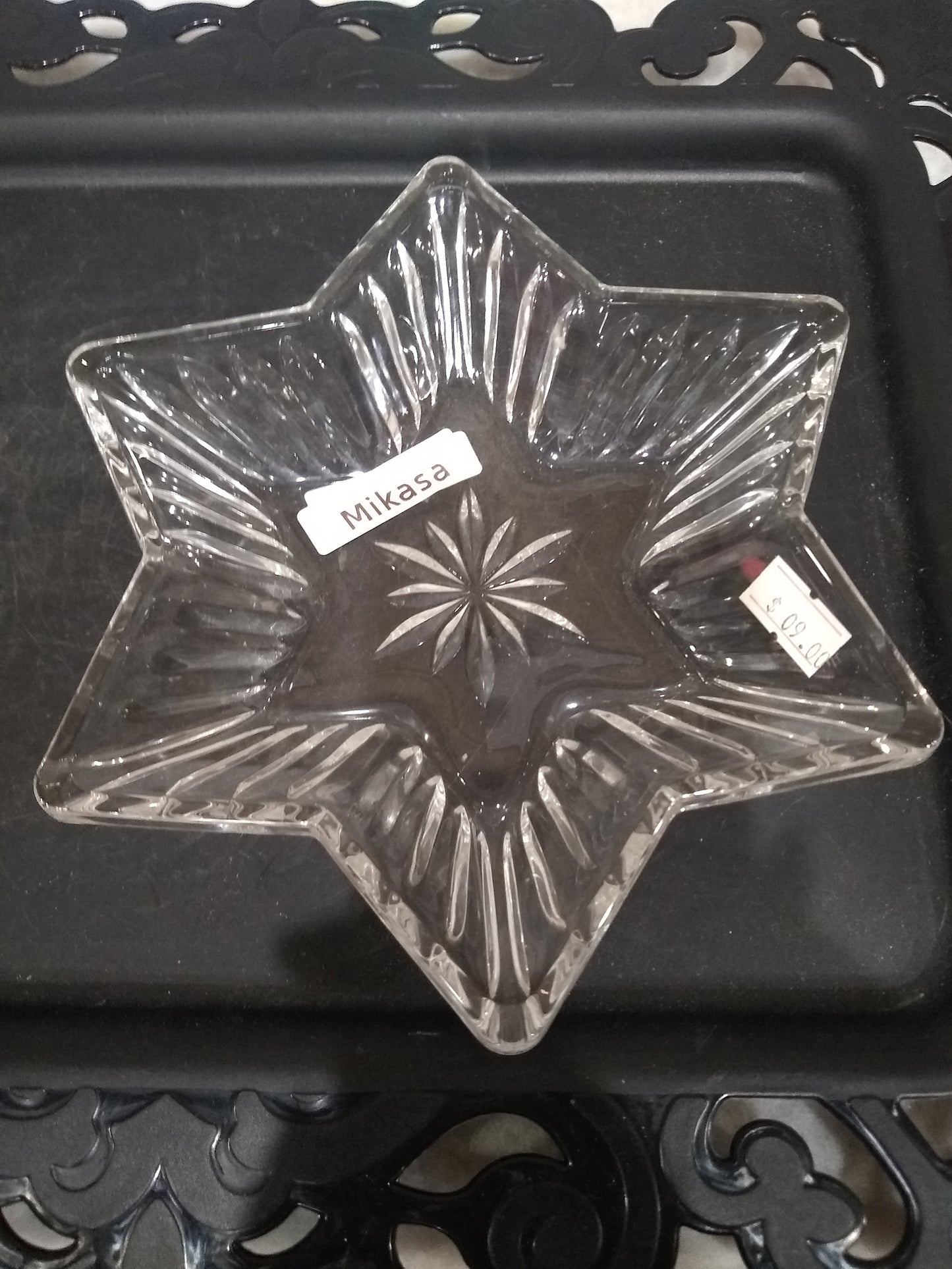 Mikasa Celebrations Holiday Star Collection Star Dish mik8