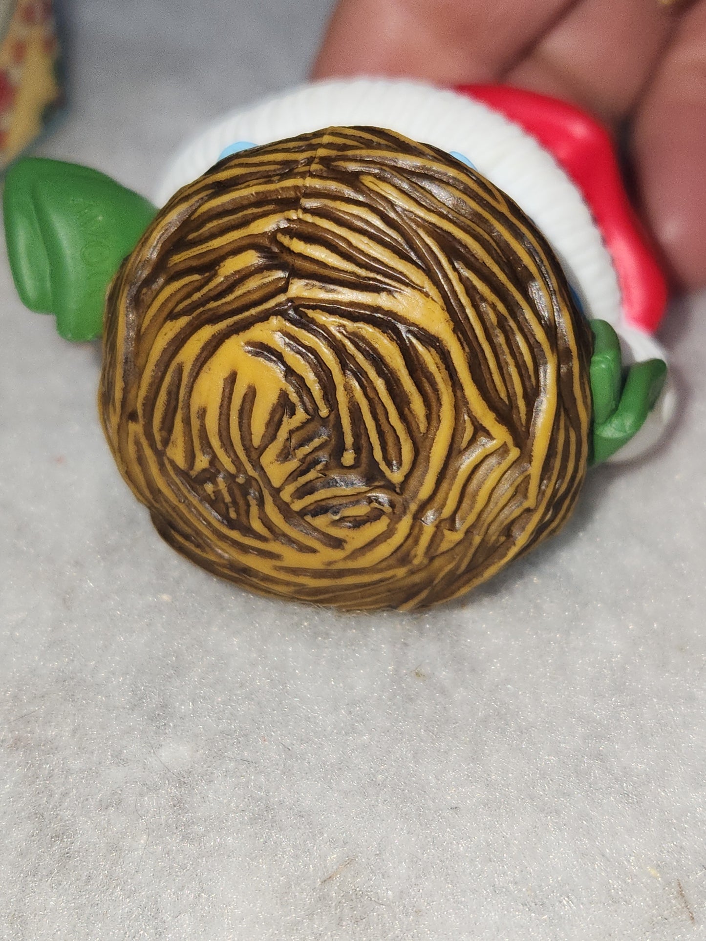 Avon Keepsake Ornaments Nestled Together 1982 Has Box