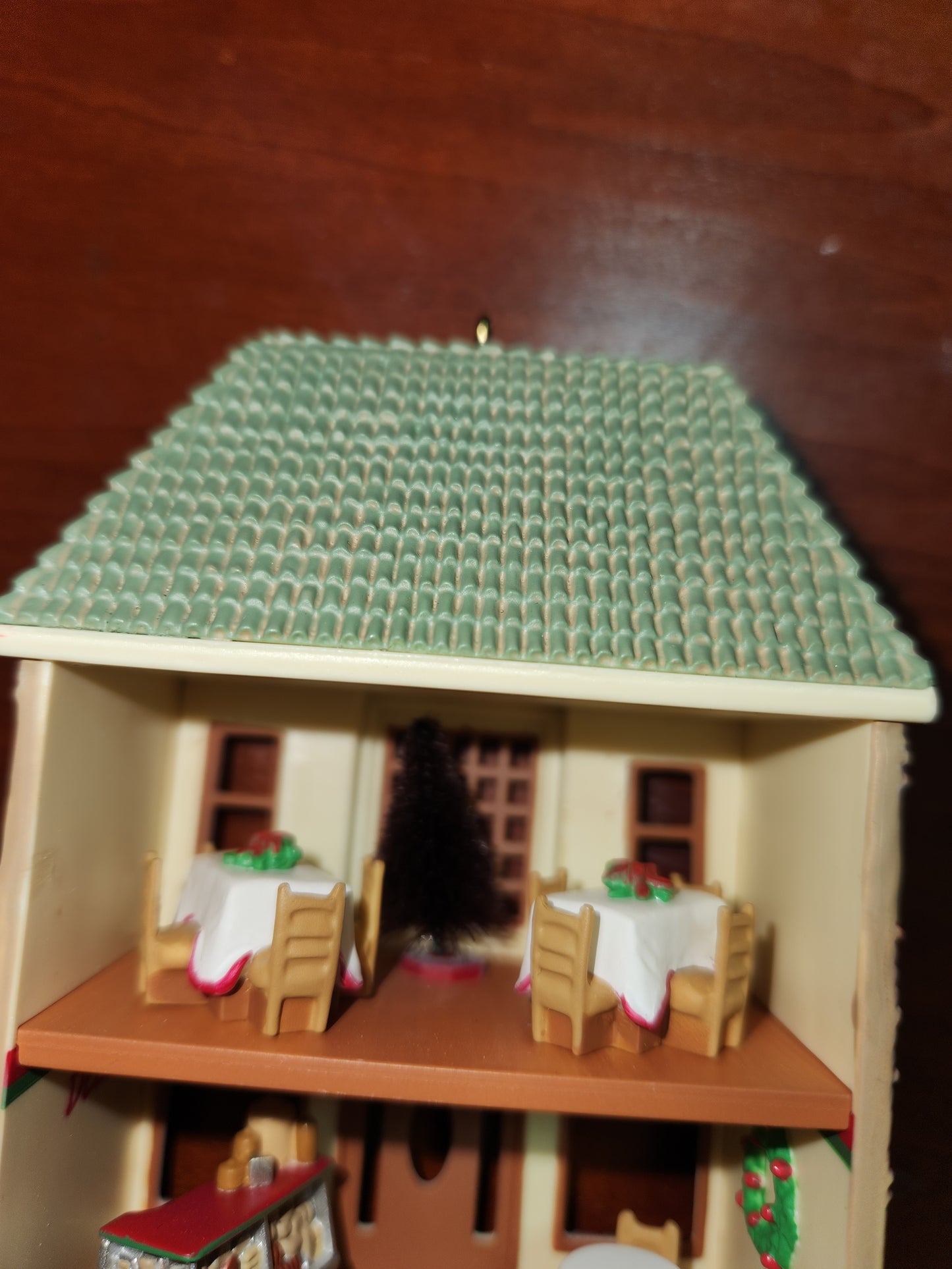 HH2012 Mama's Ristorante Ornament Hallmark Nostalgic Houses NO BOX