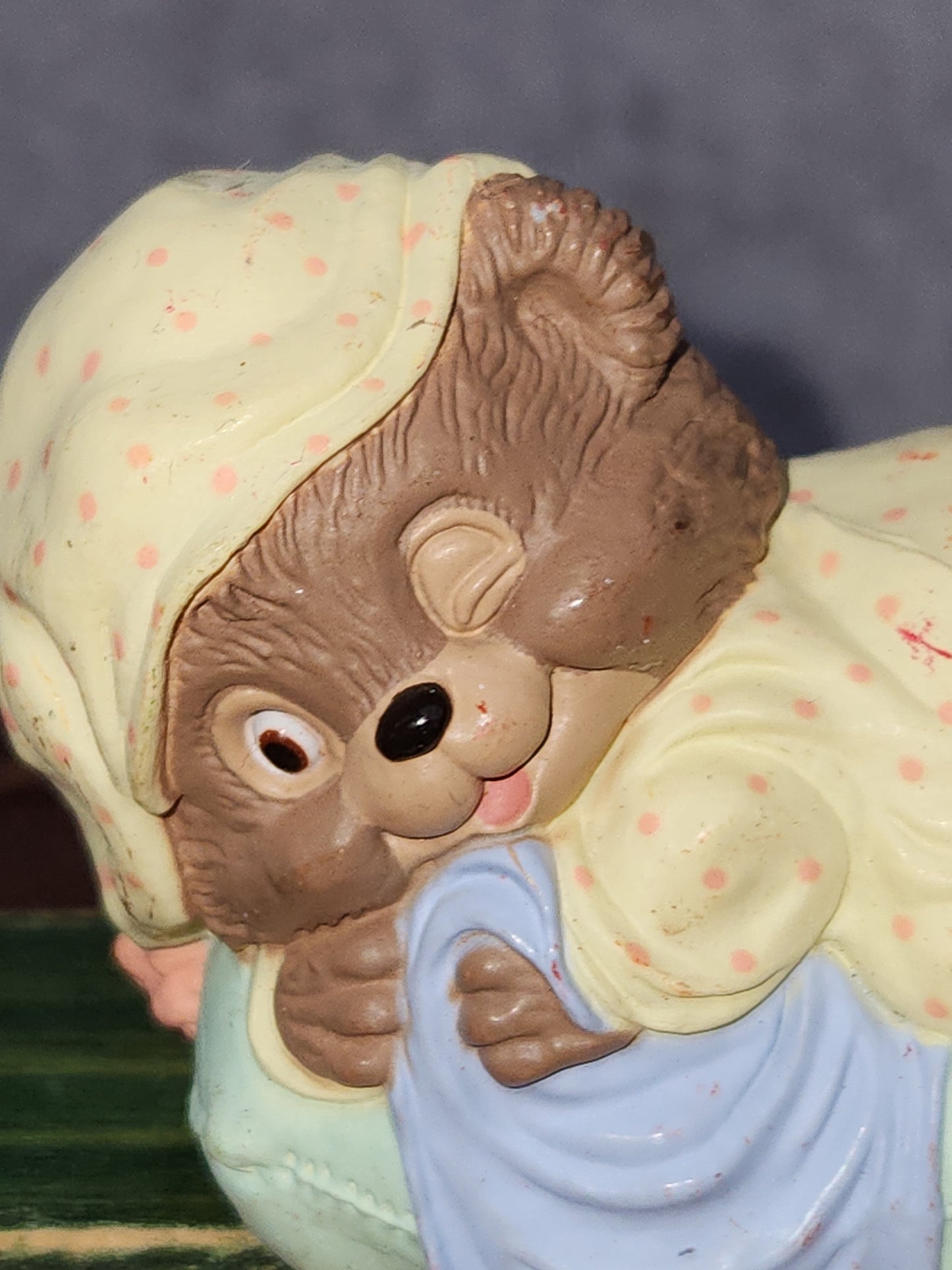 Vintage Hallmark 1986 Sleepy Bear Stocking Hanger Holder Christmas Holiday sh45