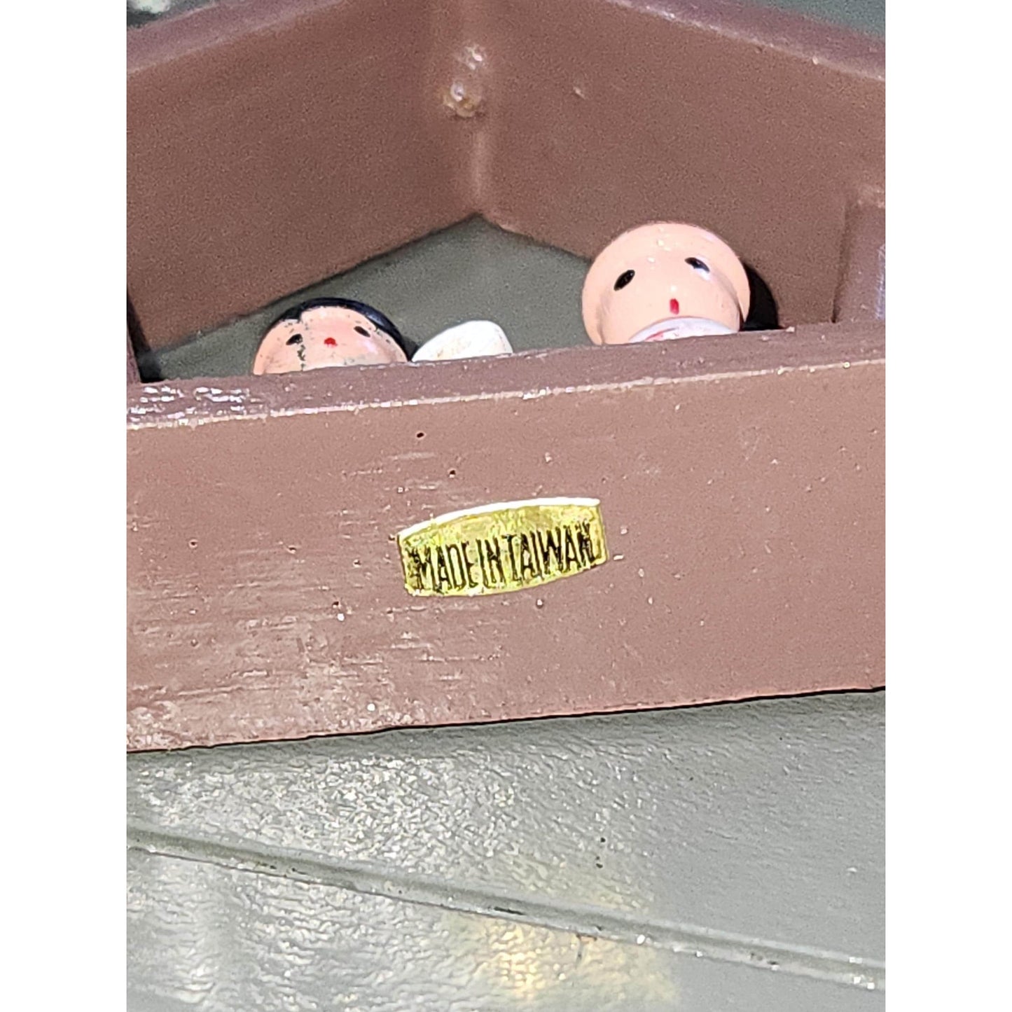 Vintage Tiny Baby Jesus Santa and Priest in a Creche Nativity Taiwan o12