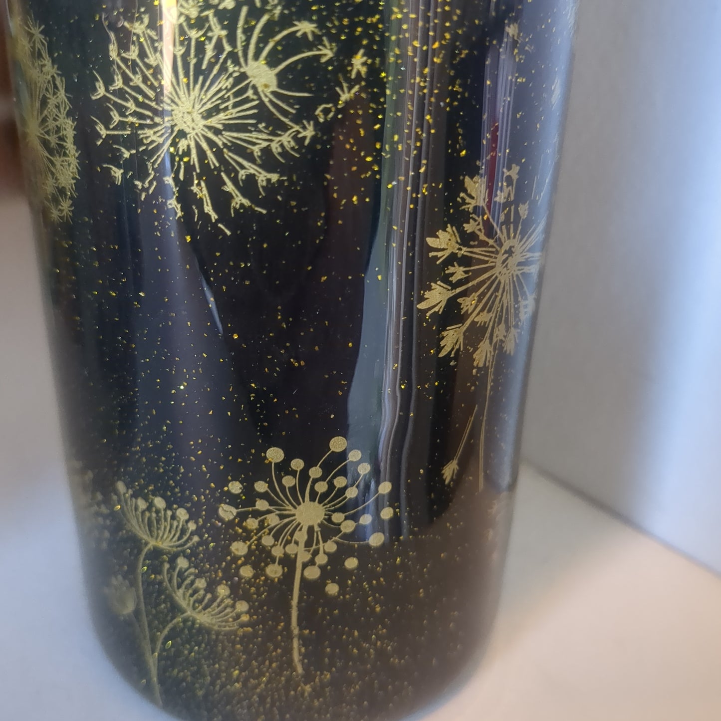 20 ounce stainless steel insulated dandelion Tumbler
