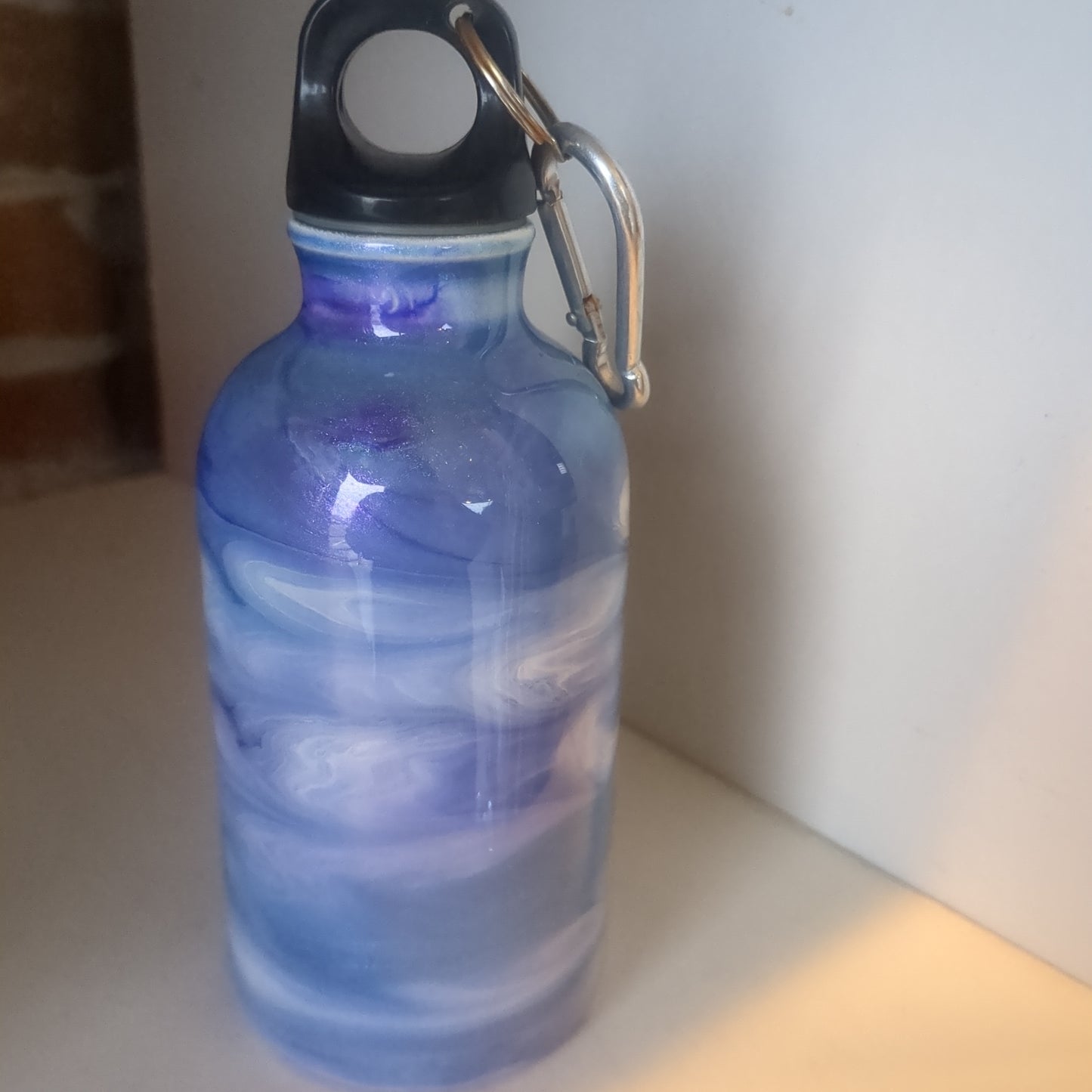 8 oz stainless steel bottle with screw in lid