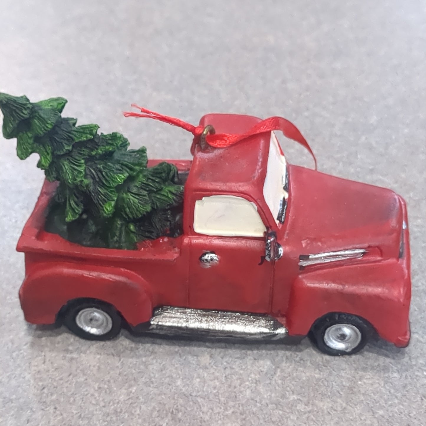 Small Red metal truck ornament polyresin