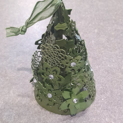 Metal tree ornament