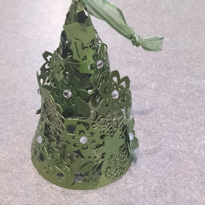Metal tree ornament