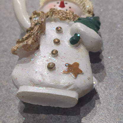 Oy1 Polycrylic snowman ornament with tree yellow