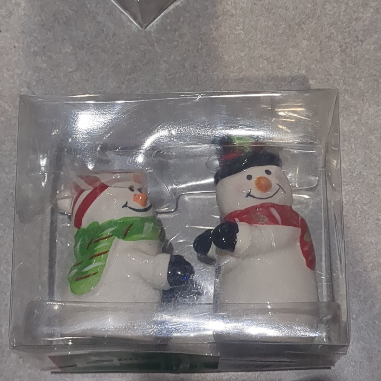 Salt and pepper shakers Snowman