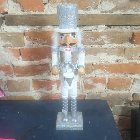 Nutcracker drummer silver, white and glitter