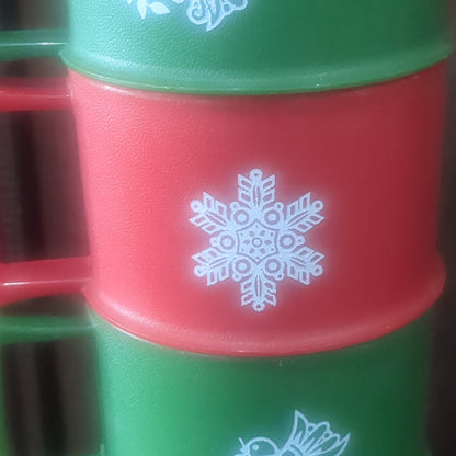 Vintage 4 Tupperware holiday cups with saucers