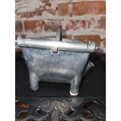 Vintage Large Cast Aluminum Juice Hand Press alu456 Wear-Ever