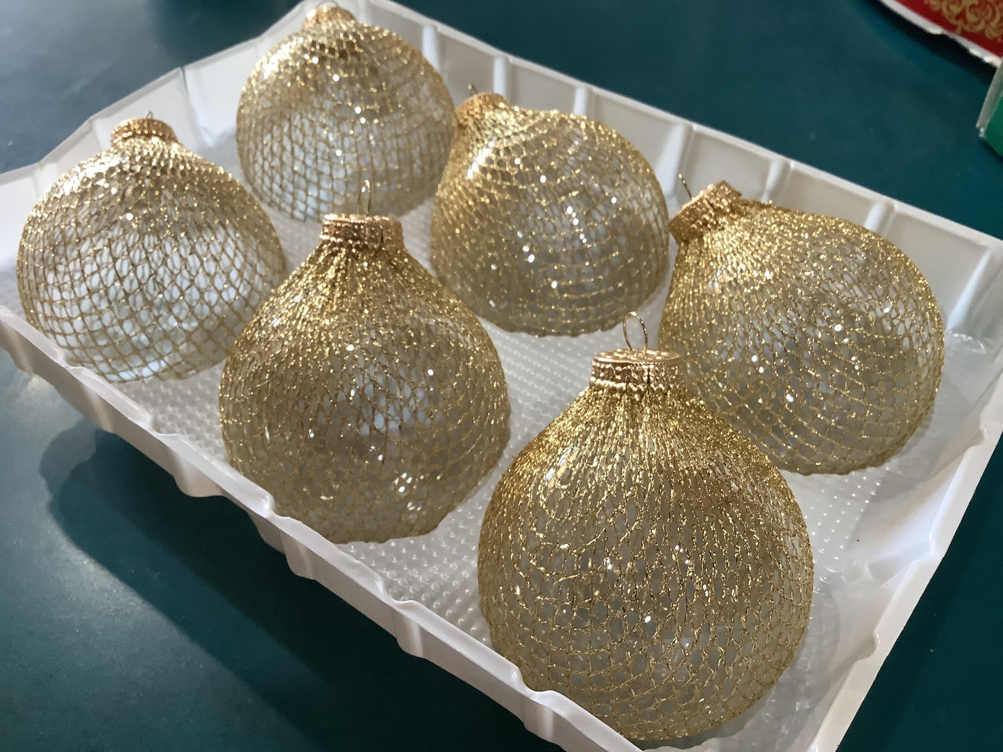 BO15 box of trim a home ornaments