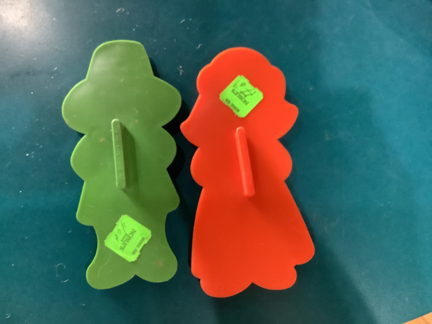CT1 Vintage Hallmark Pilgrim Thanksgiving cookie  cutters